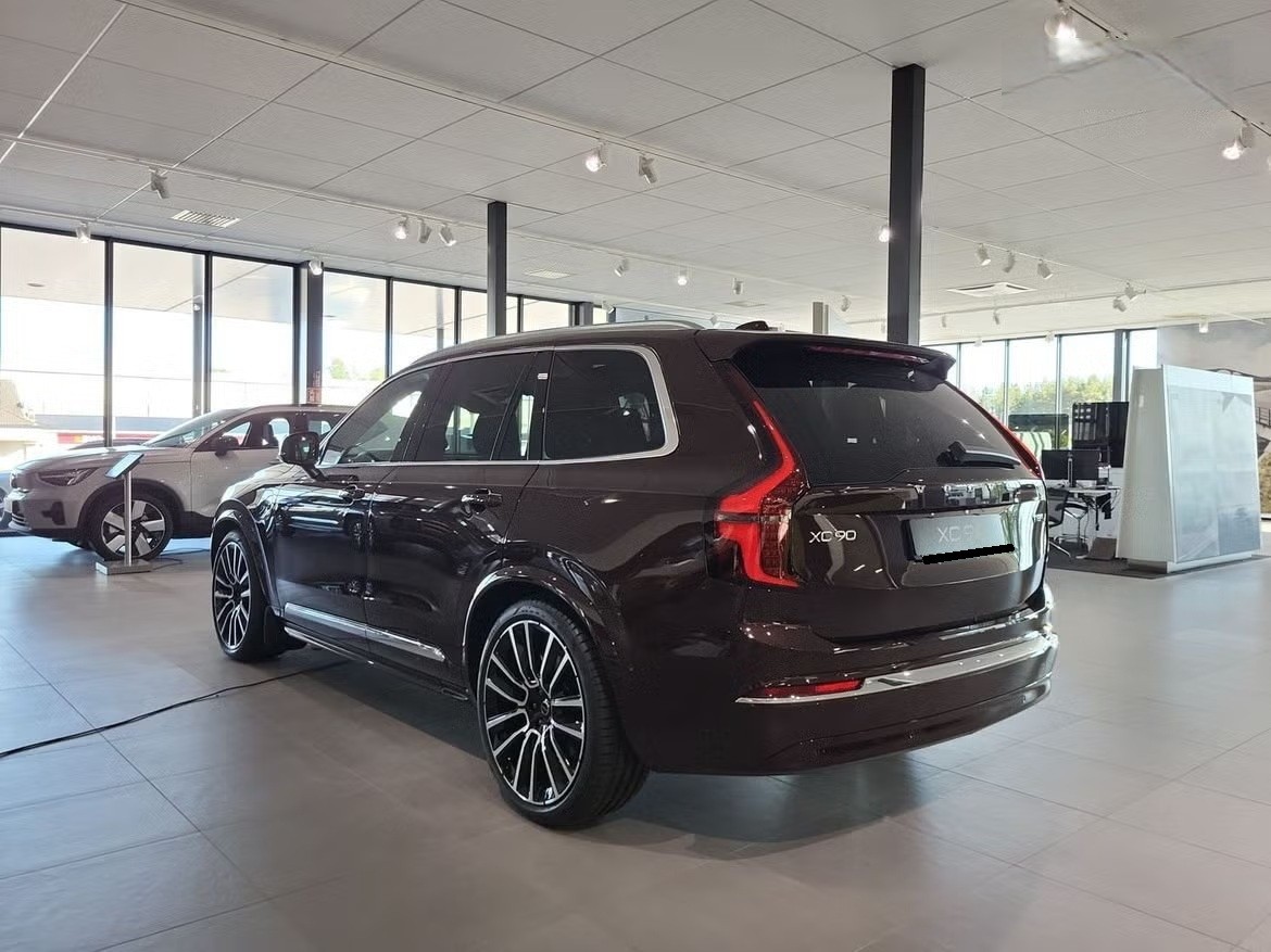 VOLVO XC90 T8 eAWD PluginHybrid Ultra Bright Geartronic-image-1