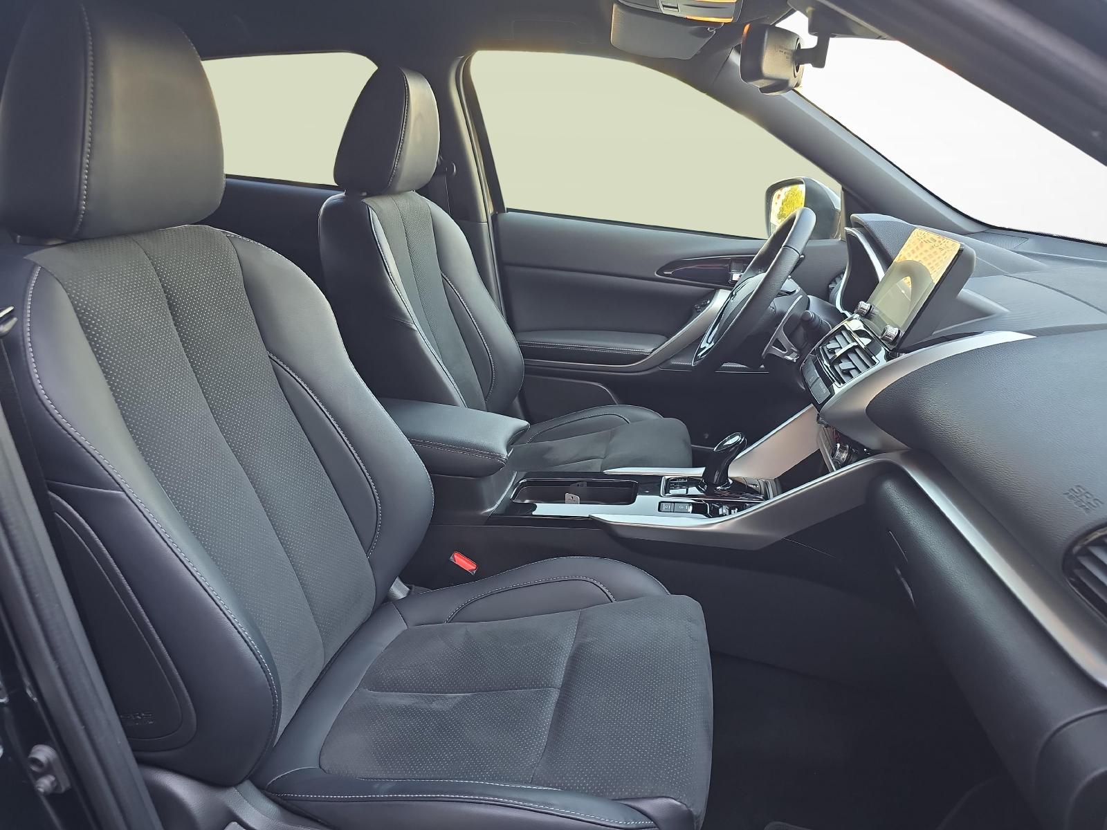 MITSUBISHI Eclipse Cross 2.4 PHEV Intense 4x4-image-9