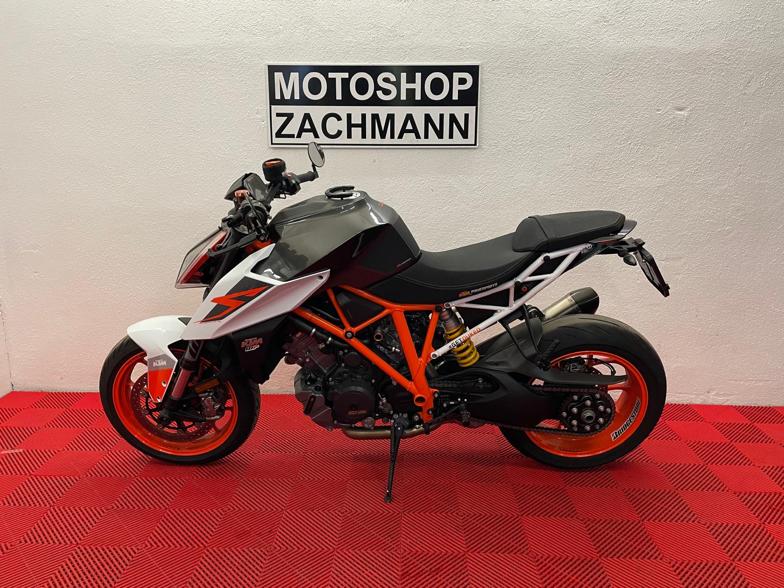 KTM 1290 Super Duke R-showroom-element-2