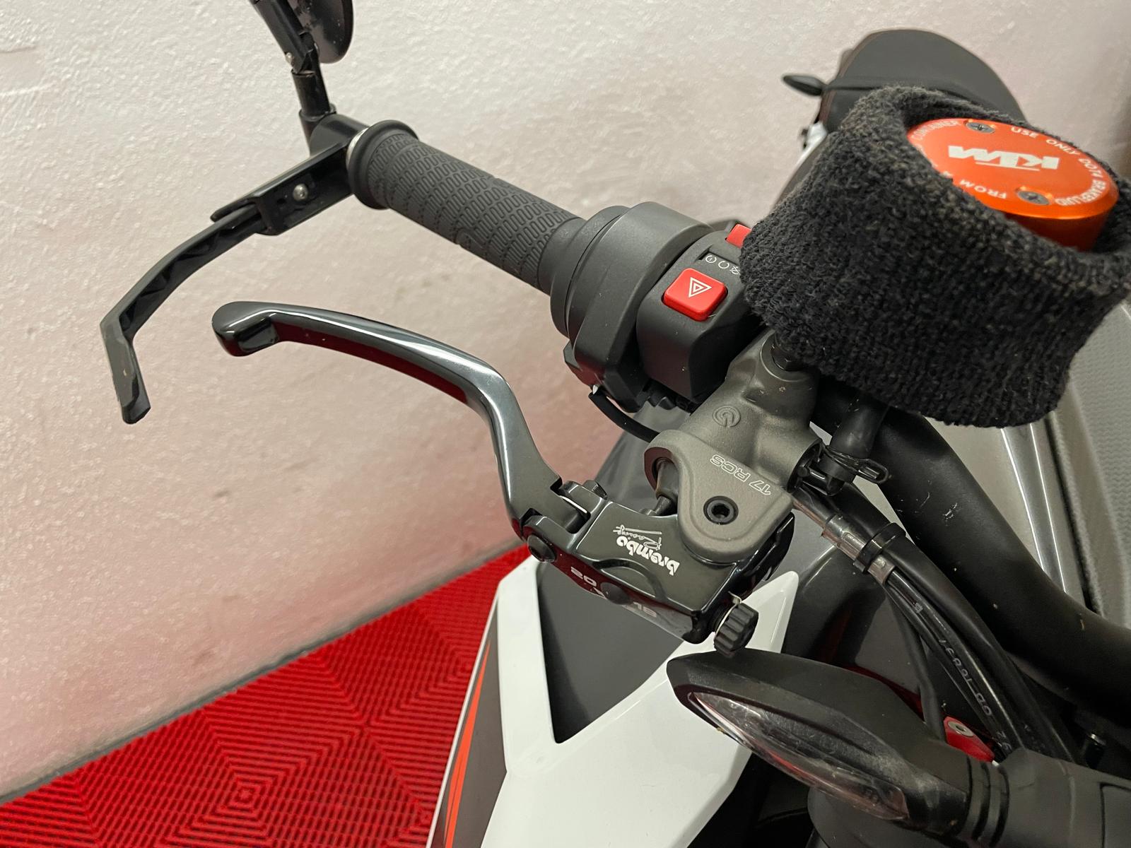 KTM 1290 Super Duke R-image-6