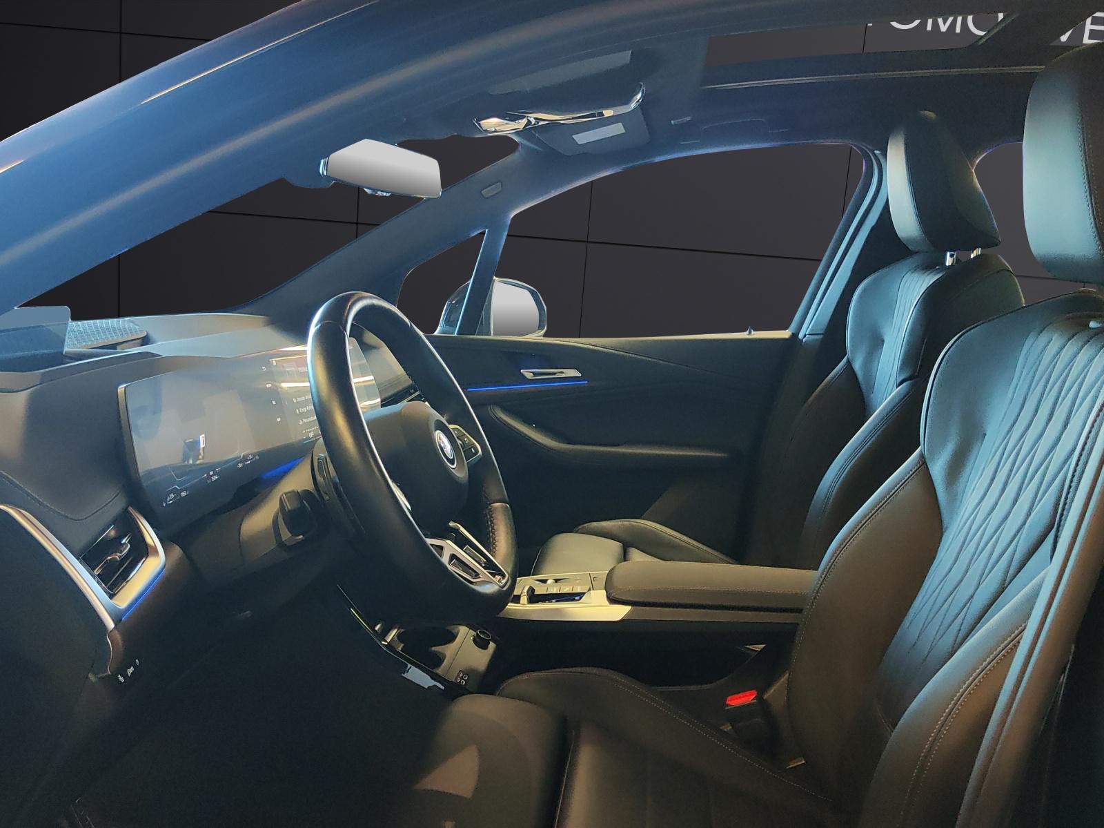 BMW 230e xDrive paddles Active Tourer-image-11