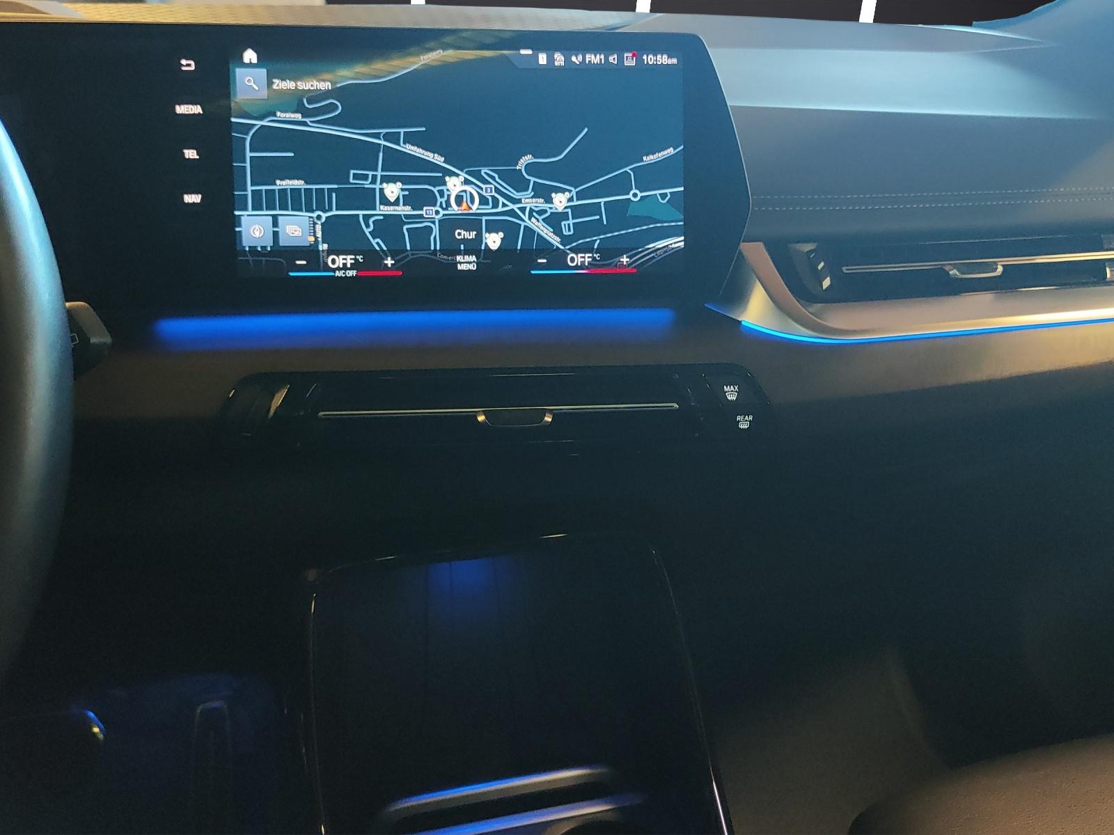 BMW 230e xDrive paddles Active Tourer-image-18