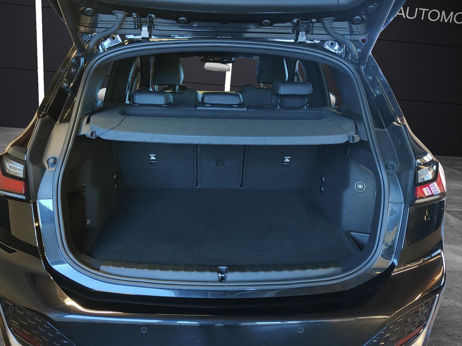 BMW 230e xDrive paddles Active Tourer-image-13