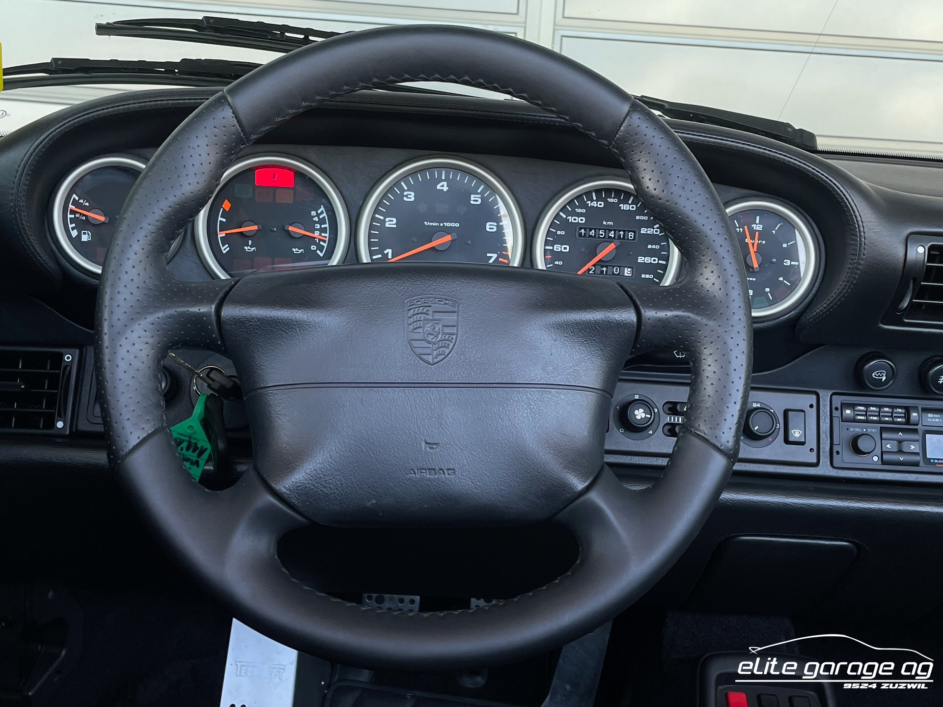 PORSCHE 911 Carrera Cabrio VETERANENGEPRÜFT-image-13