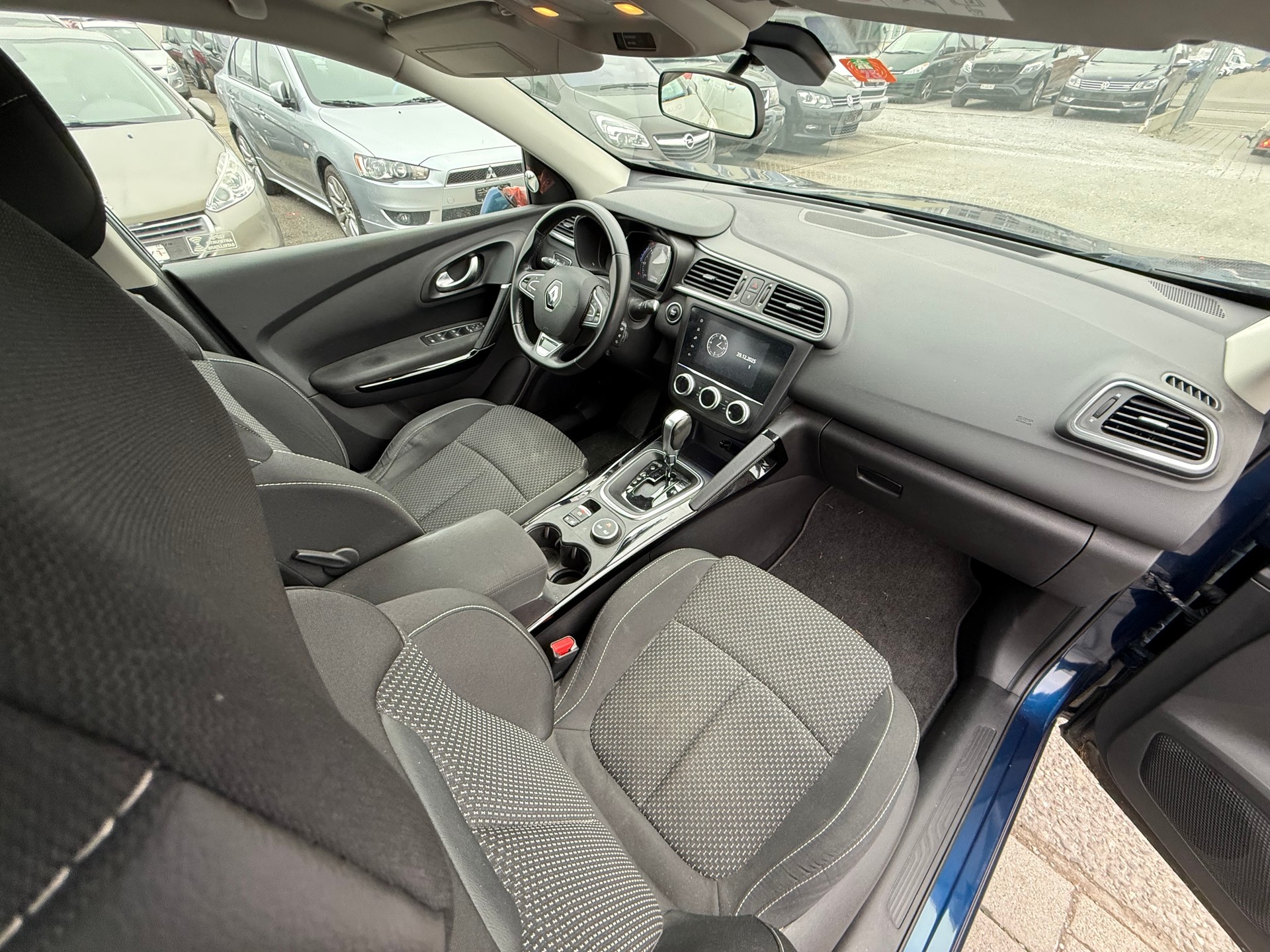 RENAULT Kadjar 1.5 Blue dCI Business EDC *Automat *Diesel *Unfallschaden linke Seite-image-14