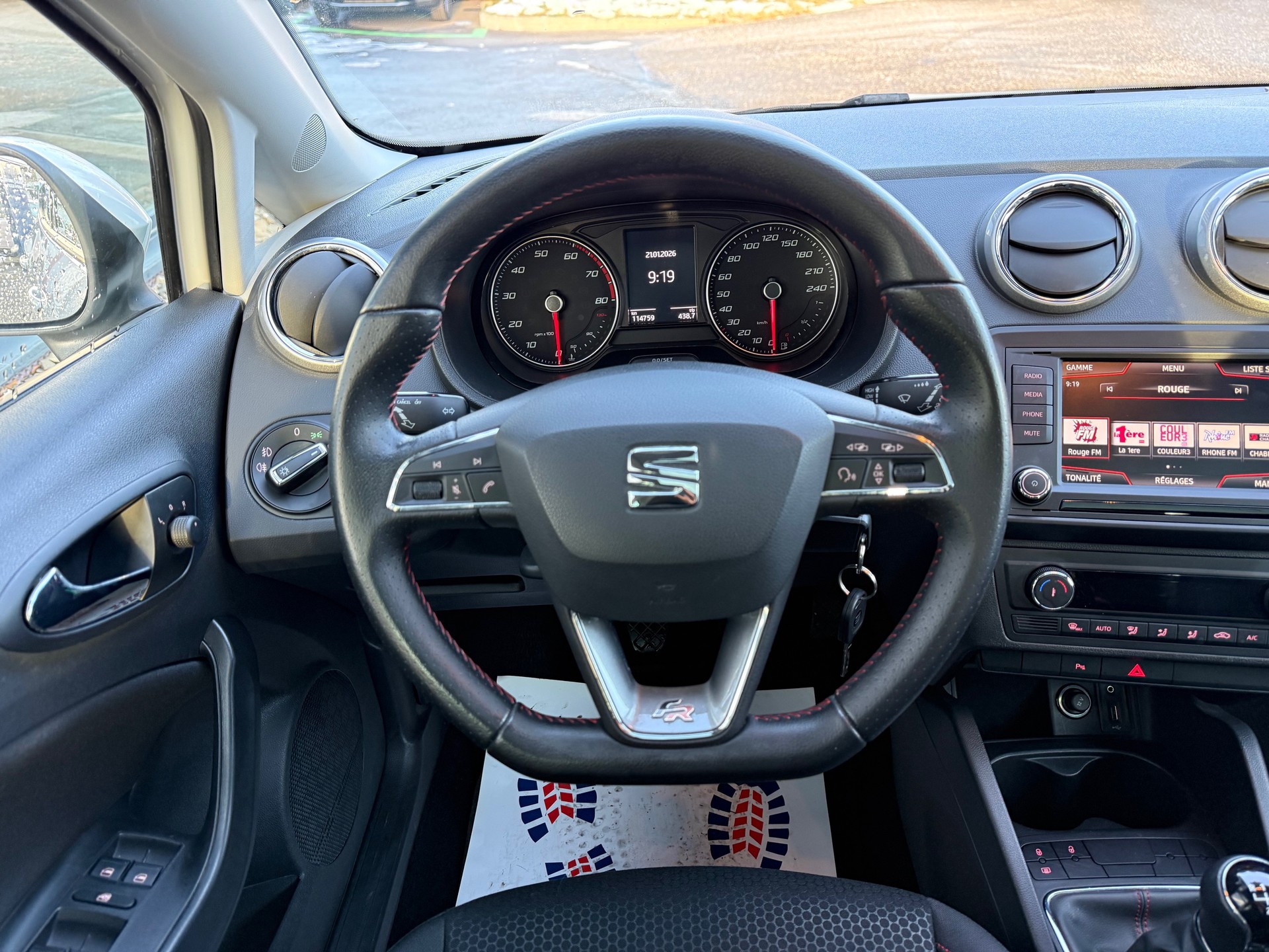 SEAT Ibiza ST 1.2 TSI FR-image-11