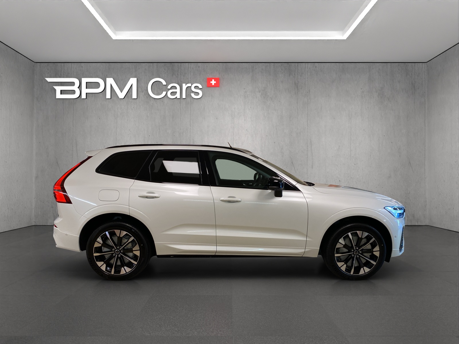 VOLVO XC60 T8 eAWD PluginHybrid Ultra Dark Geartronic-image-17