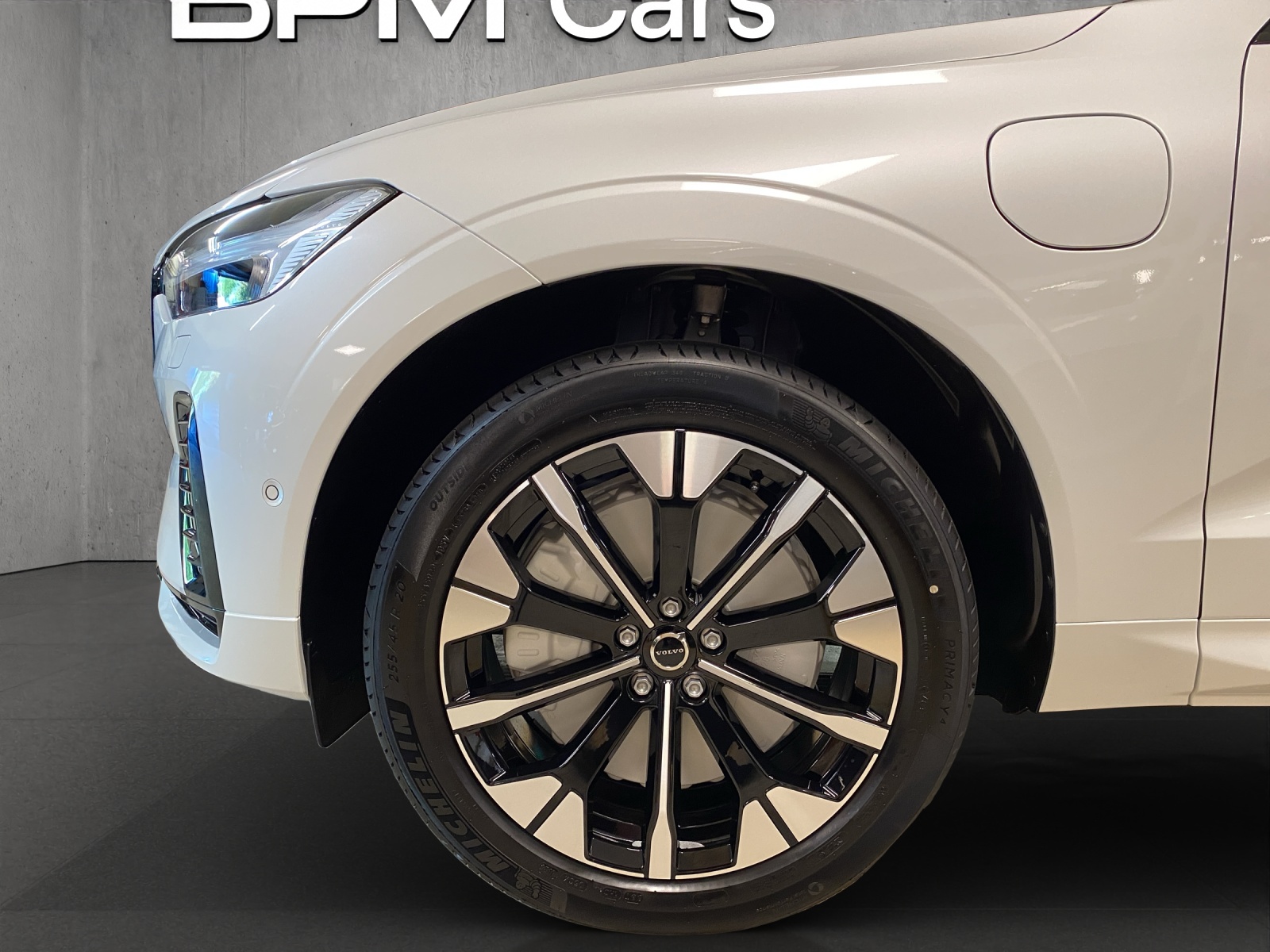 VOLVO XC60 T8 eAWD PluginHybrid Ultra Dark Geartronic-image-6