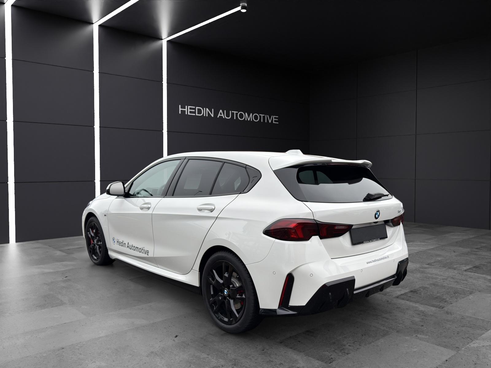 BMW 120i-image-3