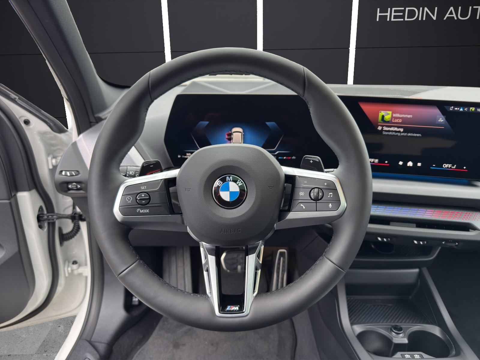 BMW 120i-image-14