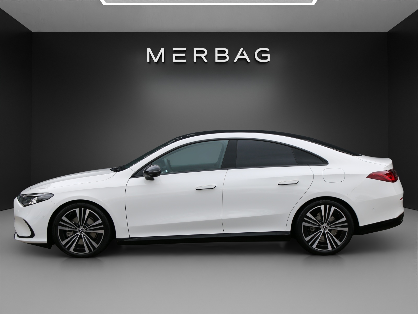 MERCEDES-BENZ CLA 200 (NEW)-image-1