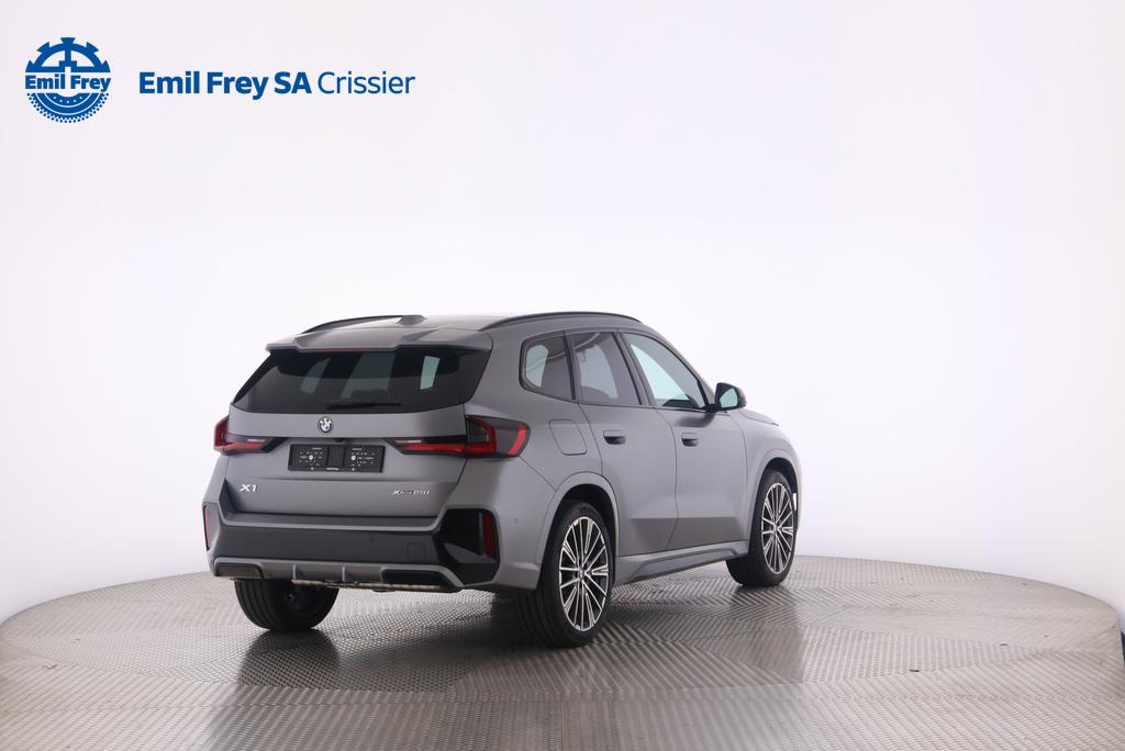 BMW X1 20i sDrive-image-1