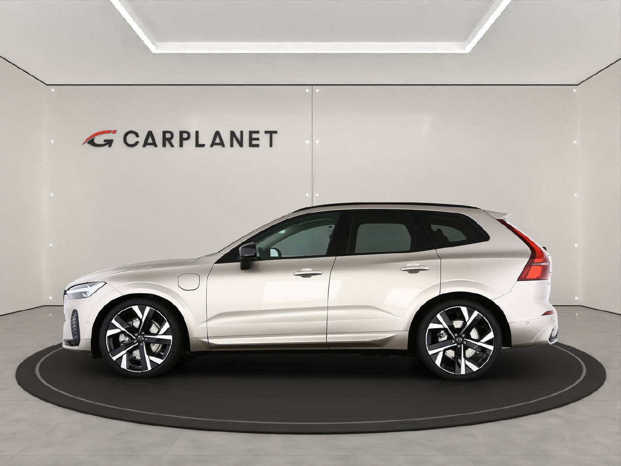 VOLVO XC60 2.0 T8 TE Ultra Dark eAWD-image-1
