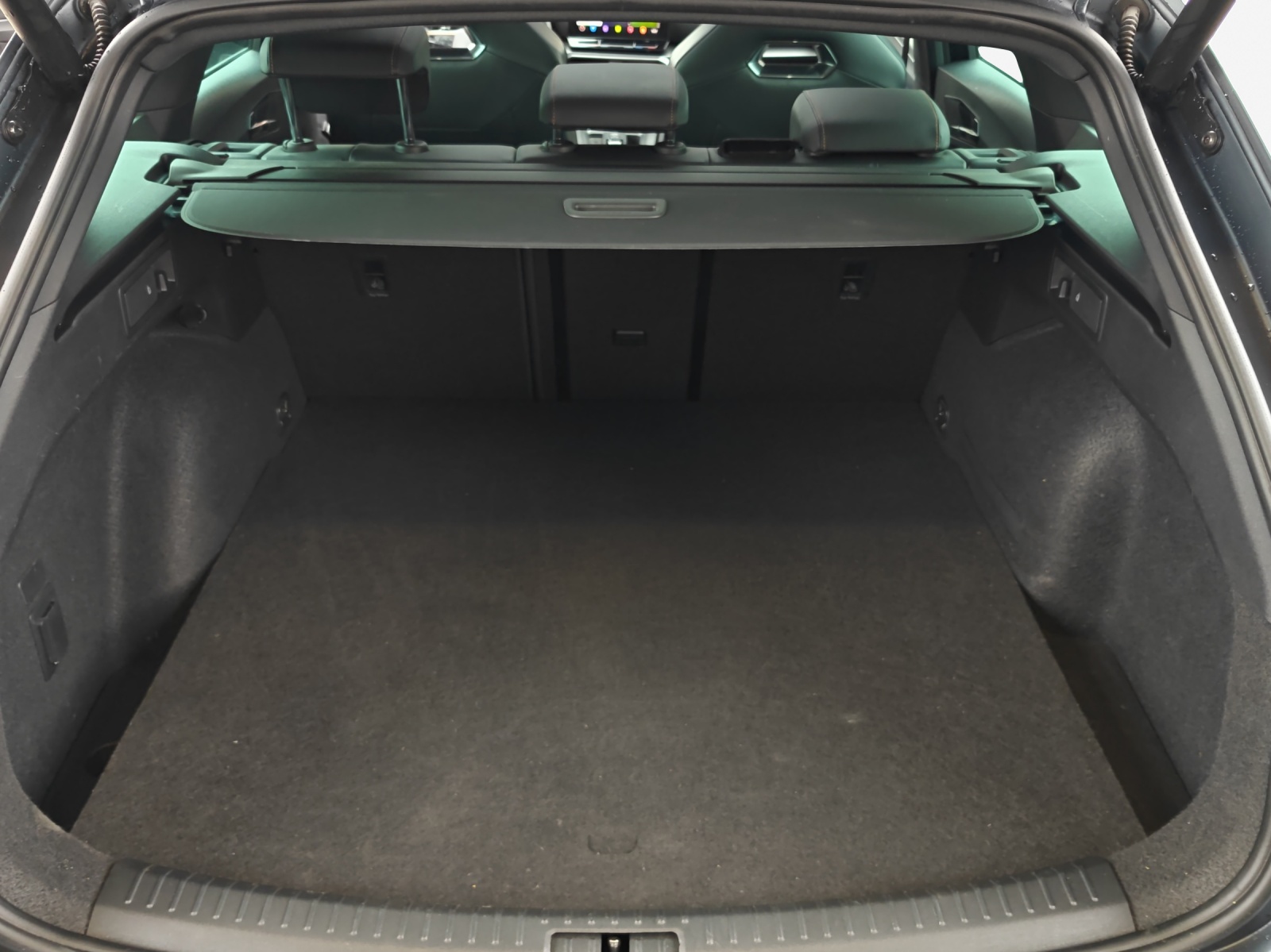 CUPRA LEON ST 1.4 e-HYBRID pHEV DSG-image-13