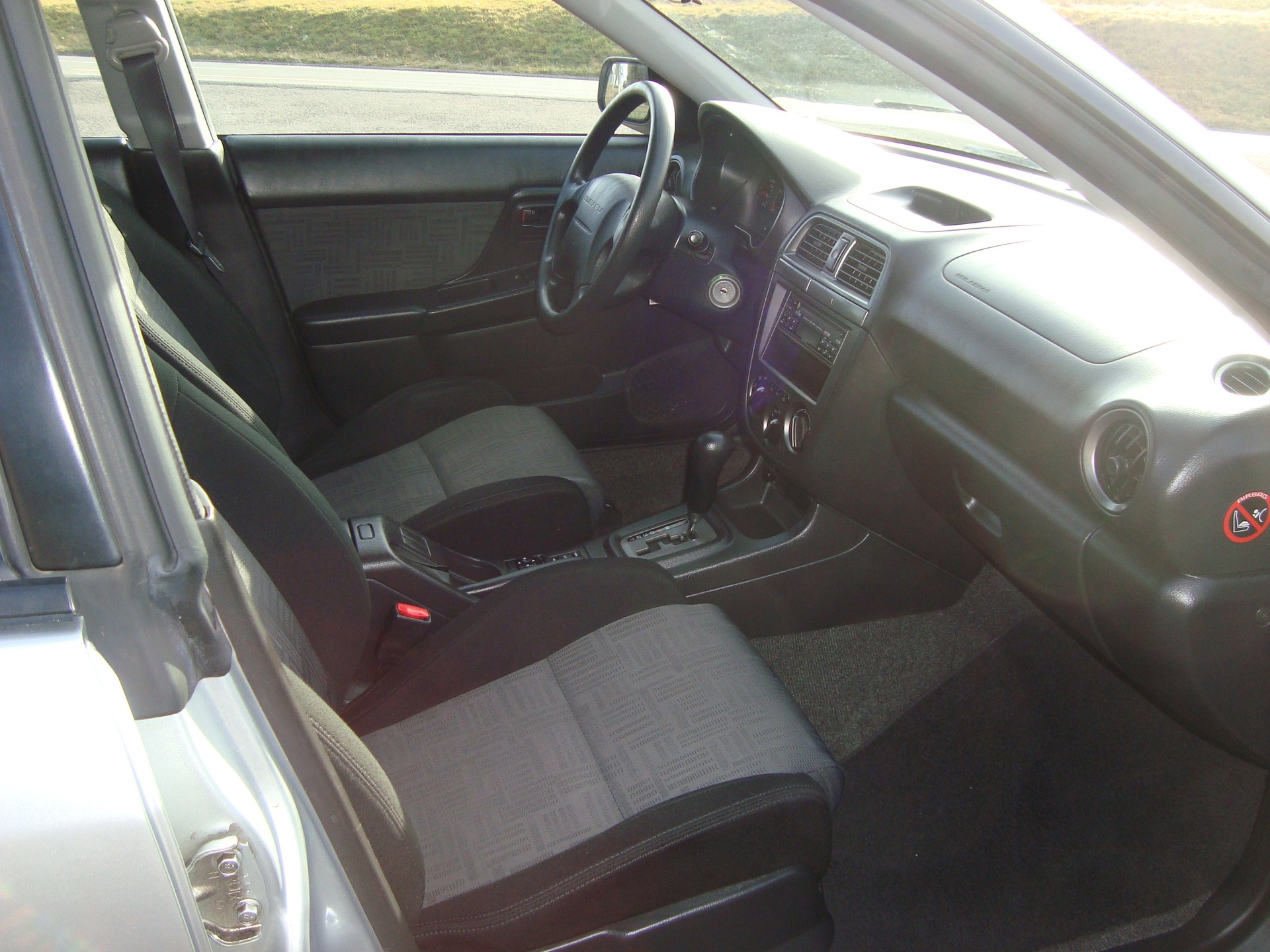 SUBARU Impreza 2.0-image-6