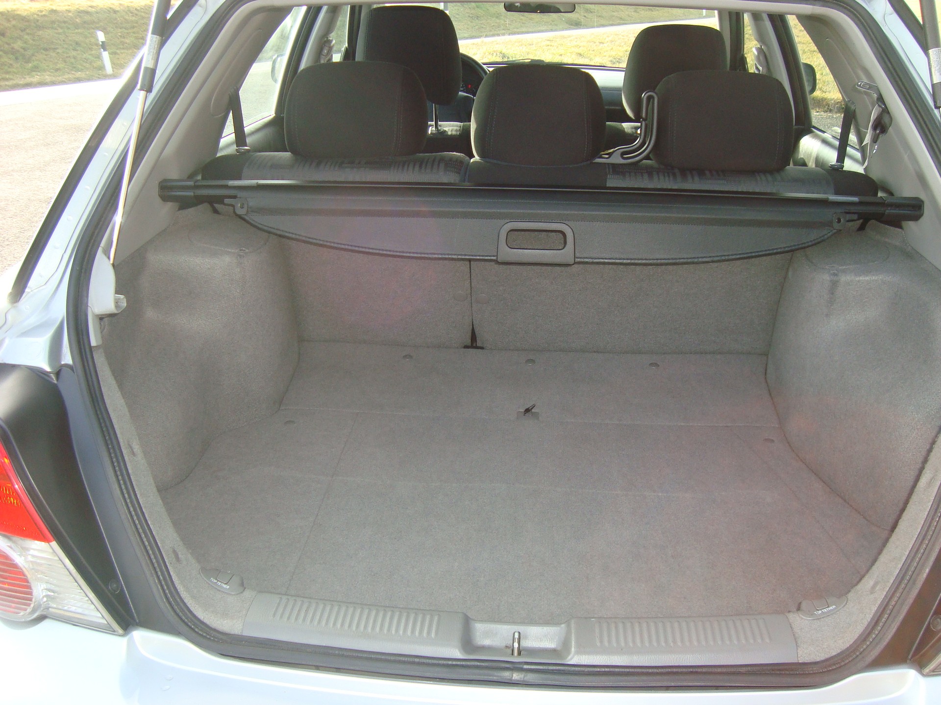 SUBARU Impreza 2.0-image-8