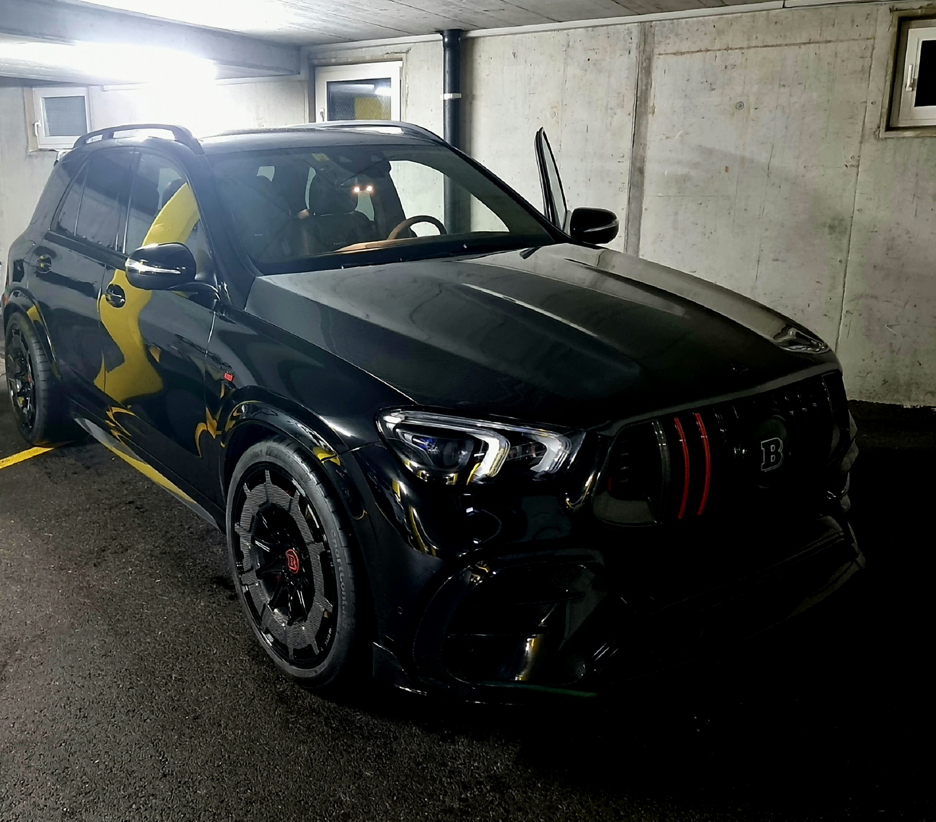 MERCEDES-BENZ GLE 63 S AMG 4Matic+ 9G-Speedshift-image-2