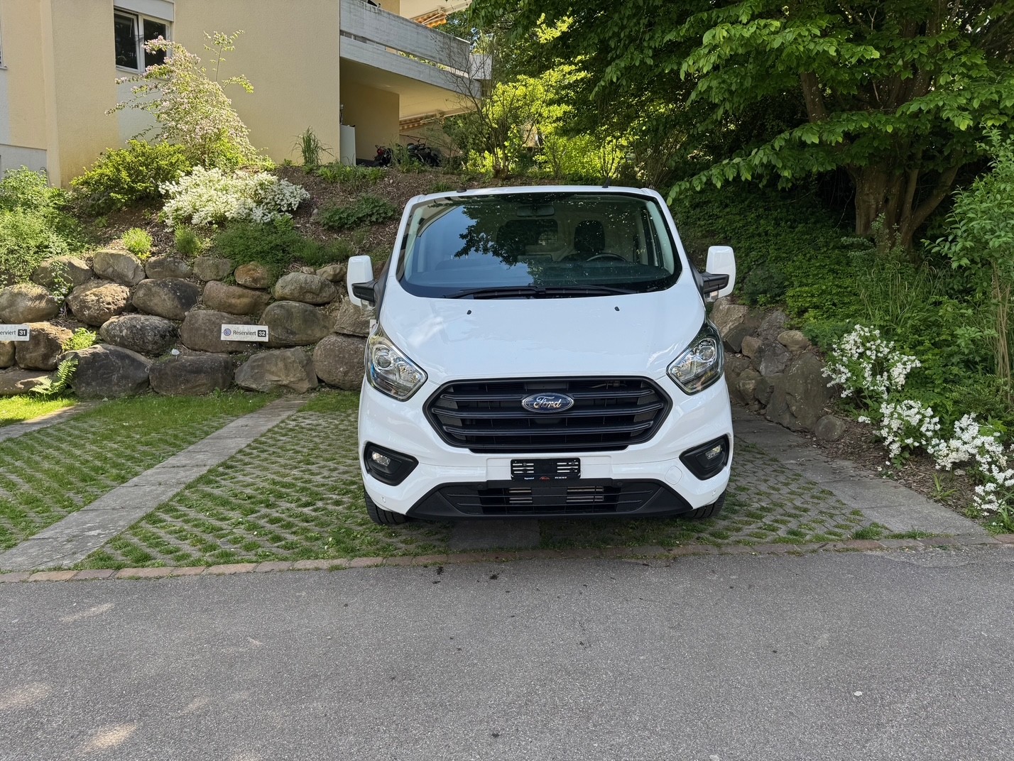 FORD Transit Custom Van 300 L1H1 Trend A-image-1