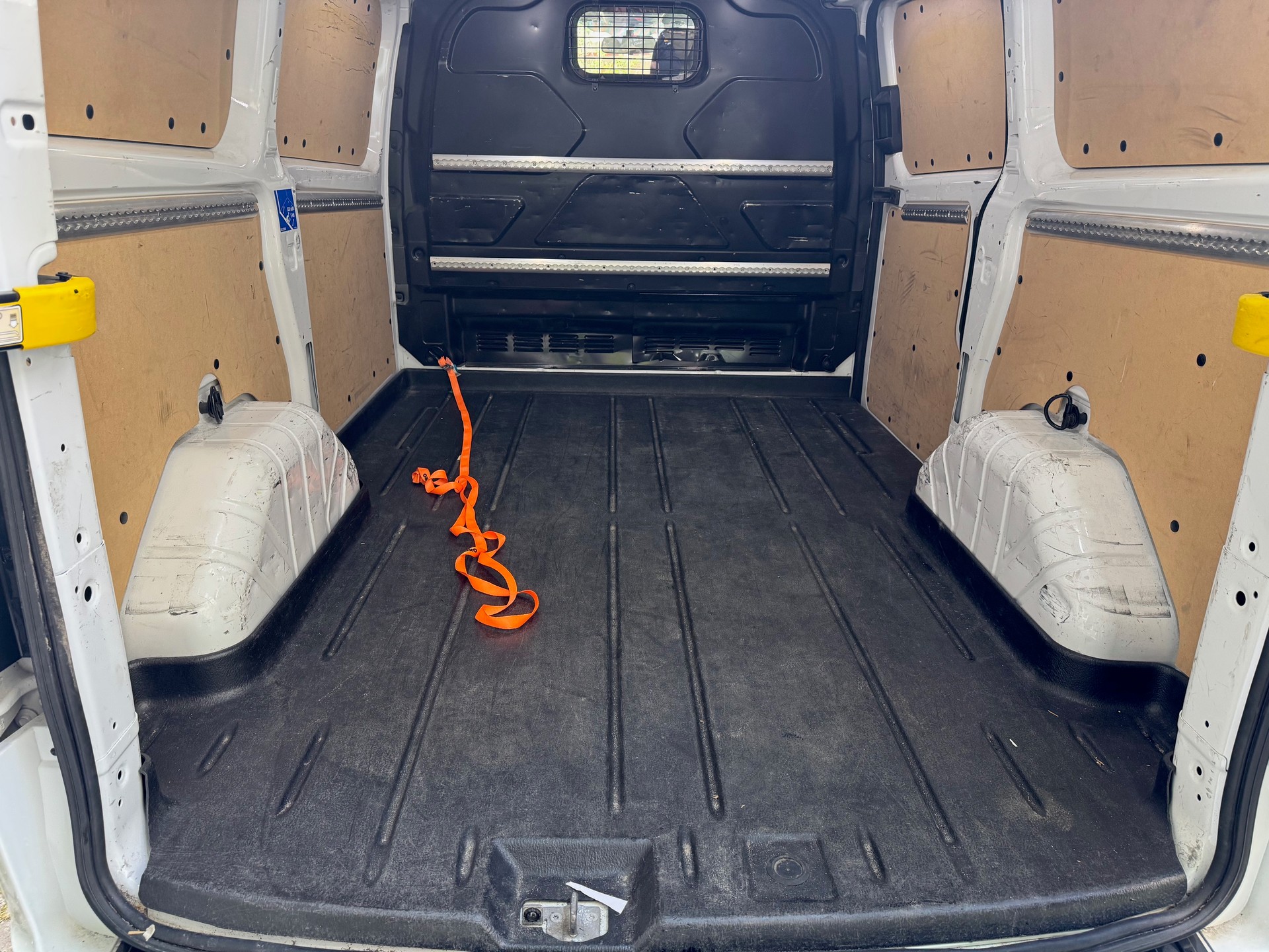 FORD Transit Custom Van 300 L1H1 Trend A-image-9