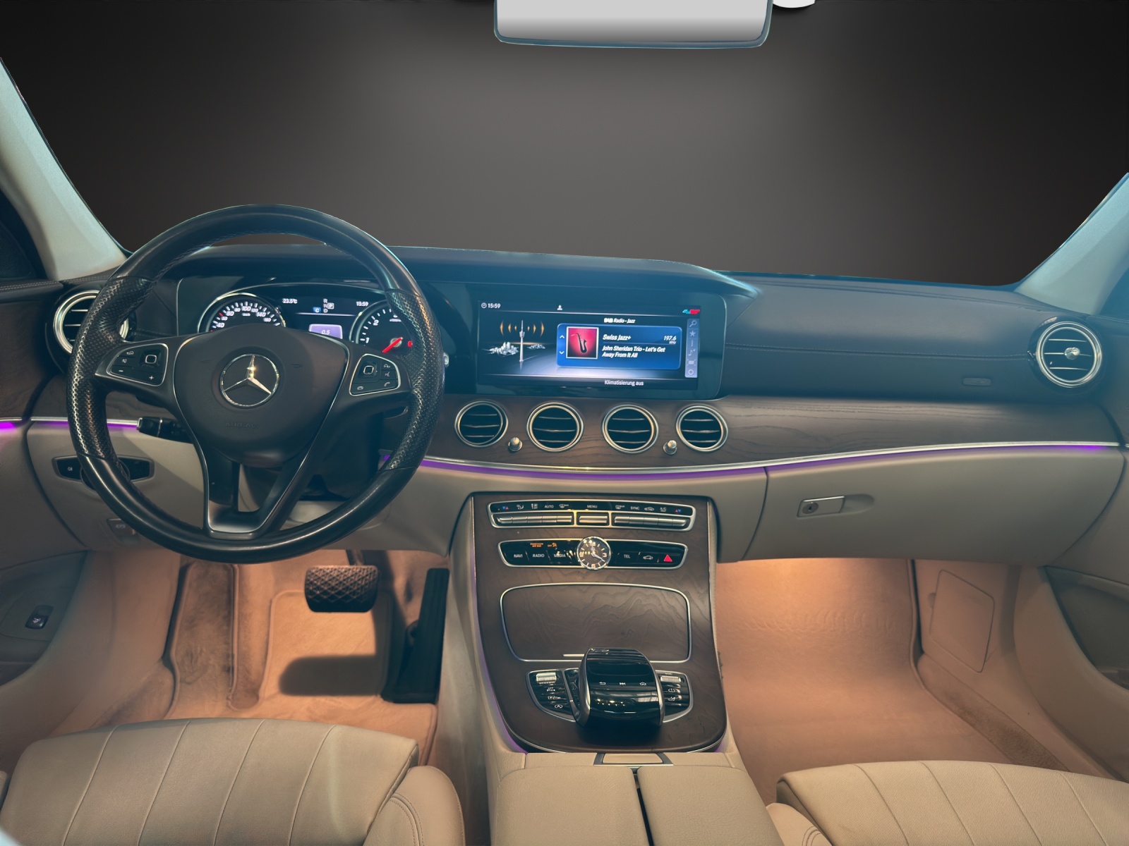 MERCEDES-BENZ E 350 d Exclusive 4Matic-image-9