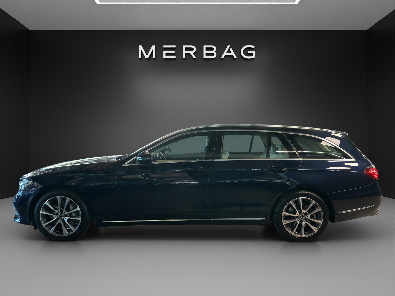 MERCEDES-BENZ E 350 d Exclusive 4Matic-image-2