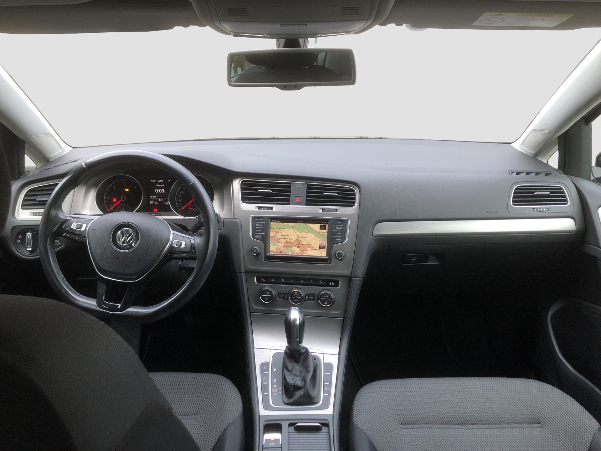 VW Golf Variant 2.0 TDI Highline DSG-image-10