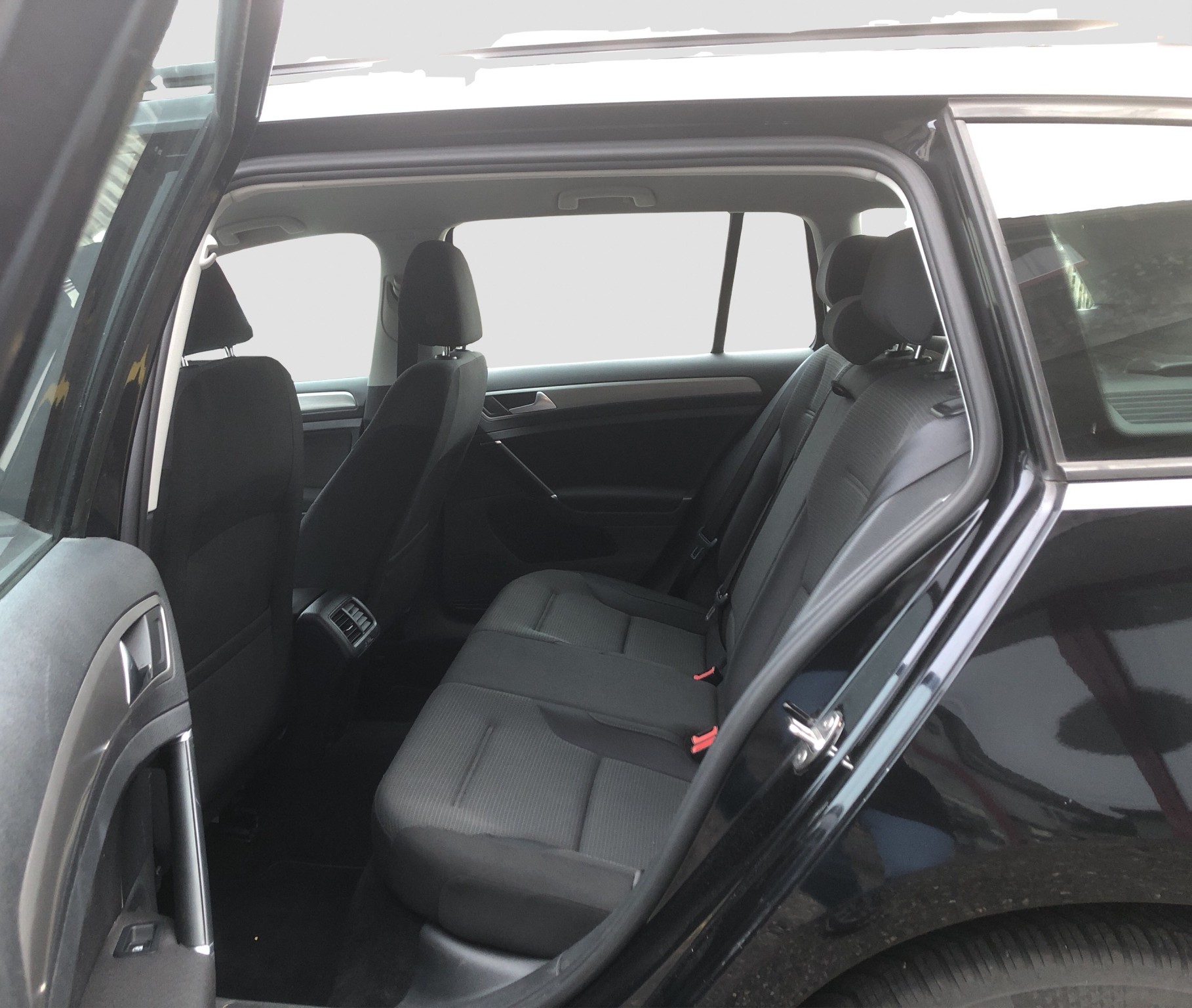 VW Golf Variant 2.0 TDI Highline DSG-image-11