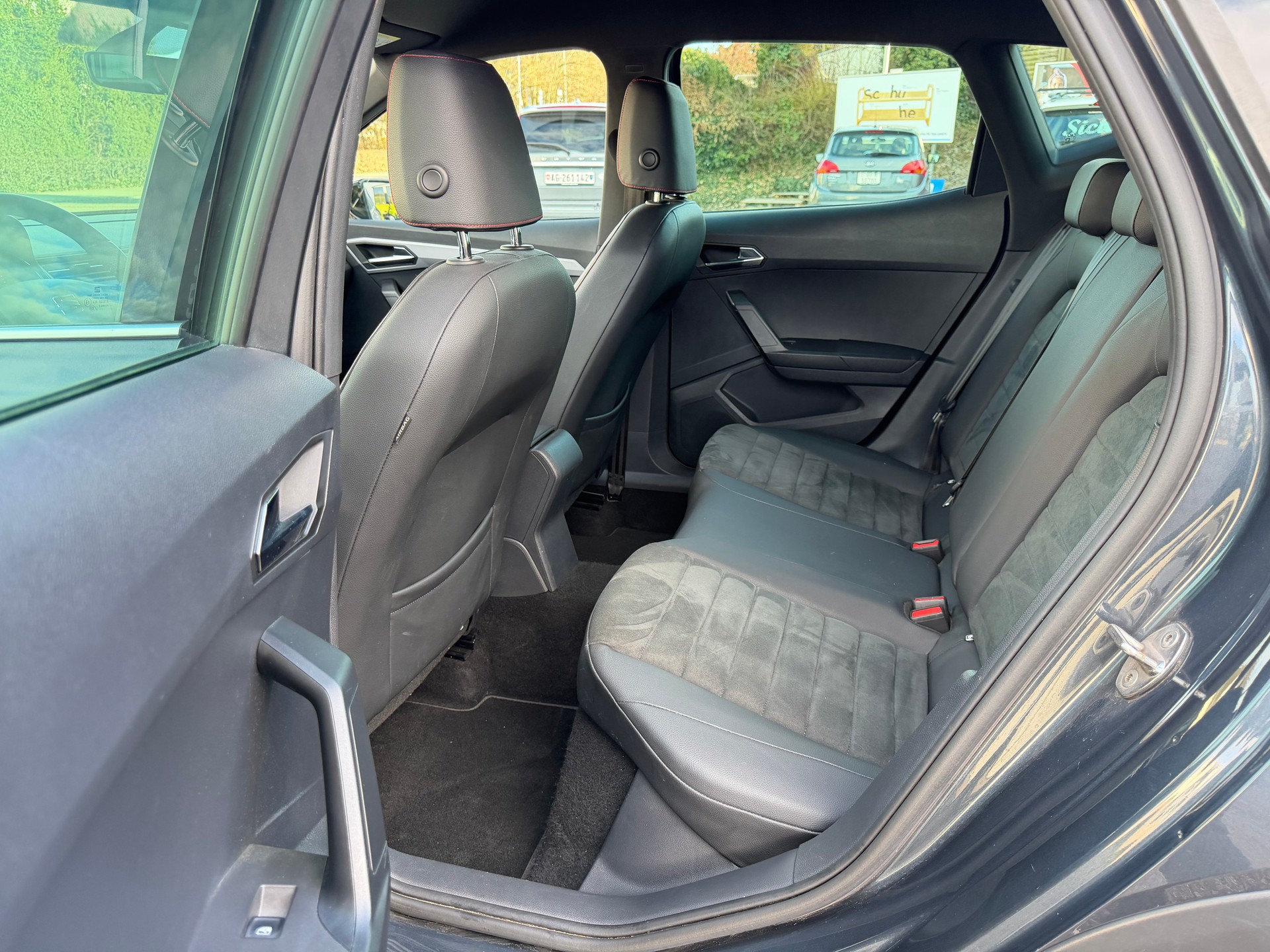 SEAT Arona 1.0 TSI 110 FR DSG-image-21
