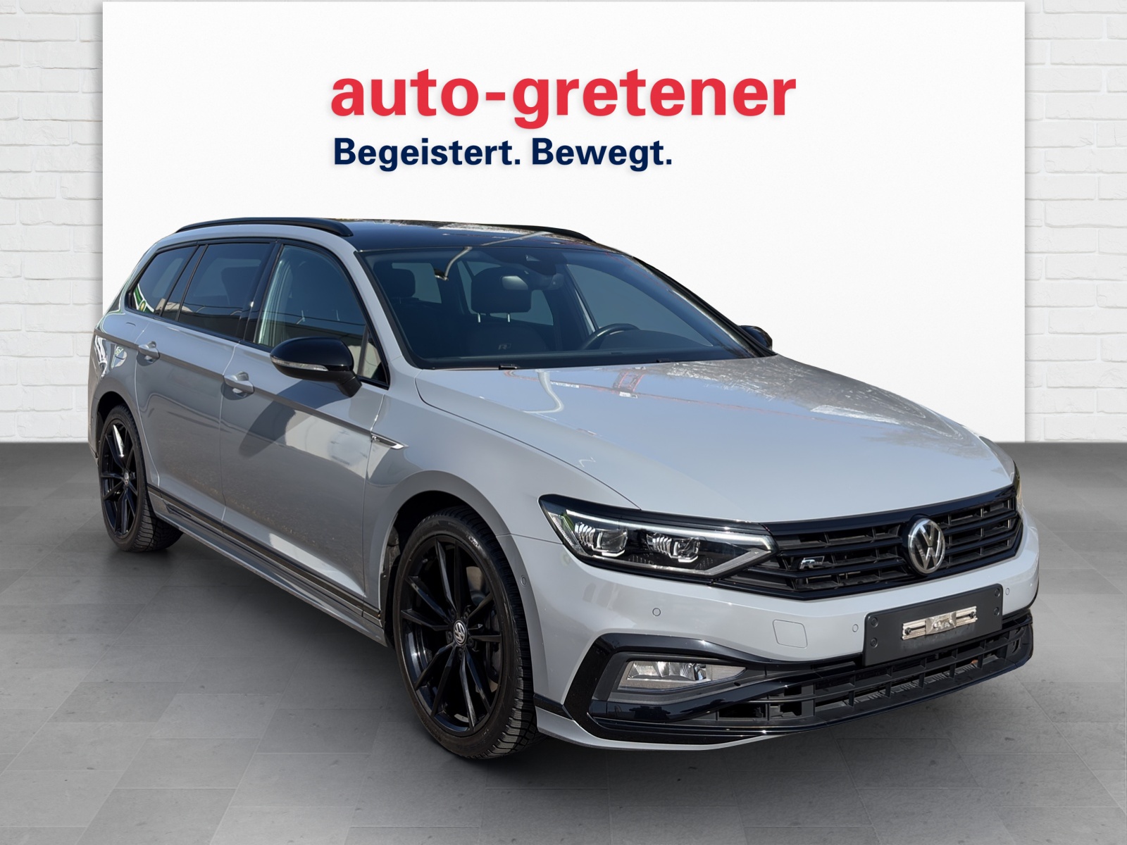 VW Passat Variant 2.0 TSI R-Line Design DSG 4m-image-3