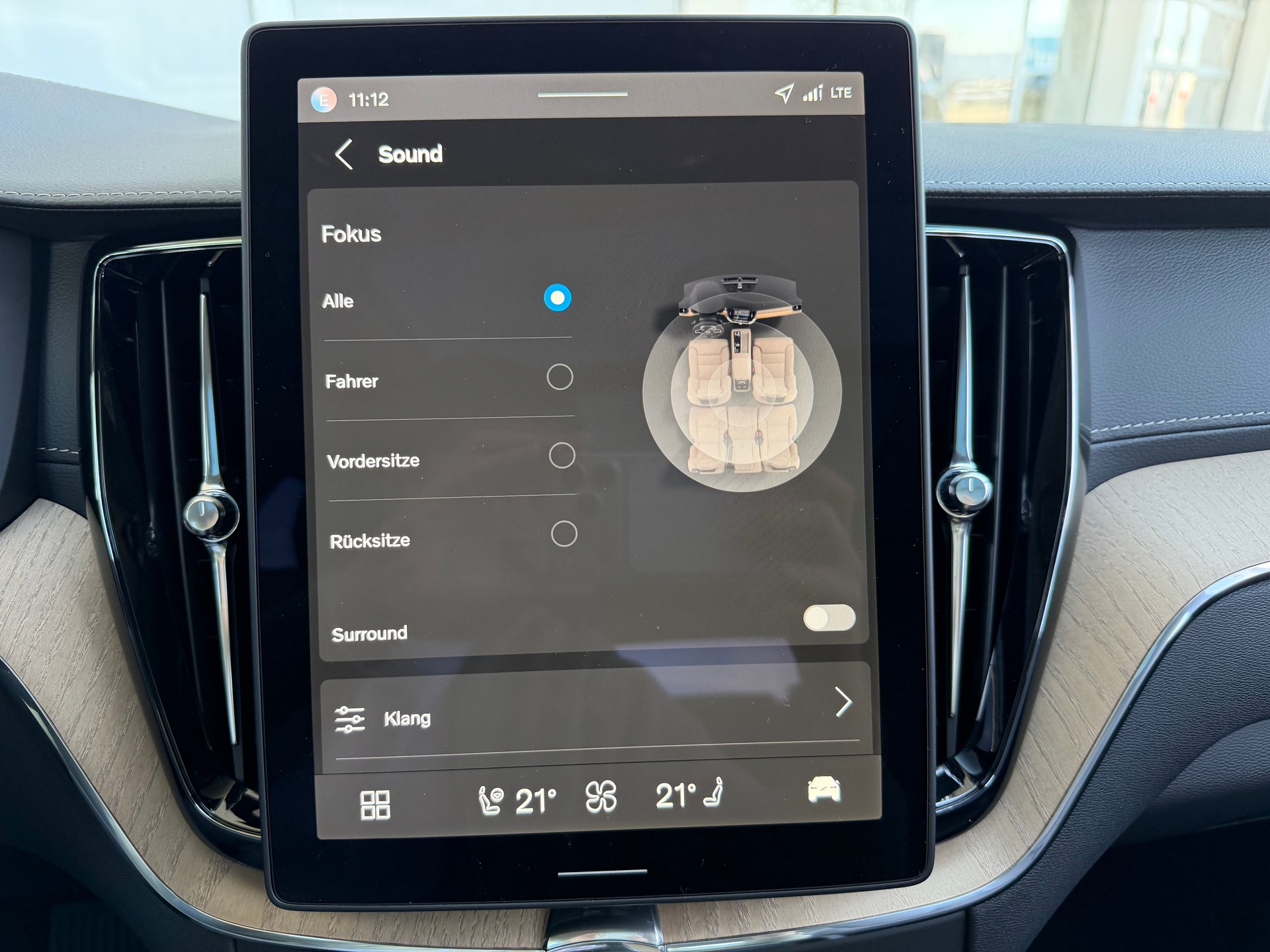 VOLVO XC60 T8 eAWD PluginHybrid Ultra Dark Geartronic-image-21
