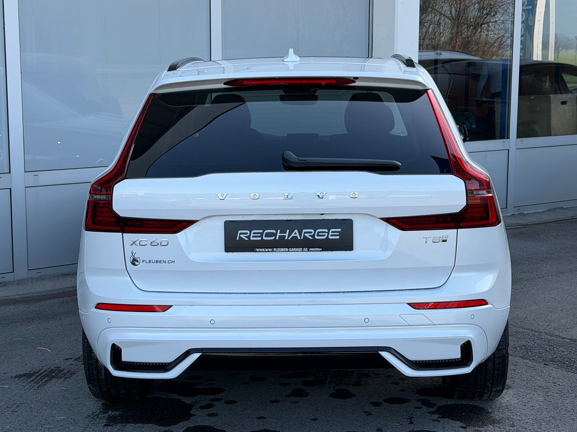 VOLVO XC60 T8 eAWD PluginHybrid Ultra Dark Geartronic-image-25