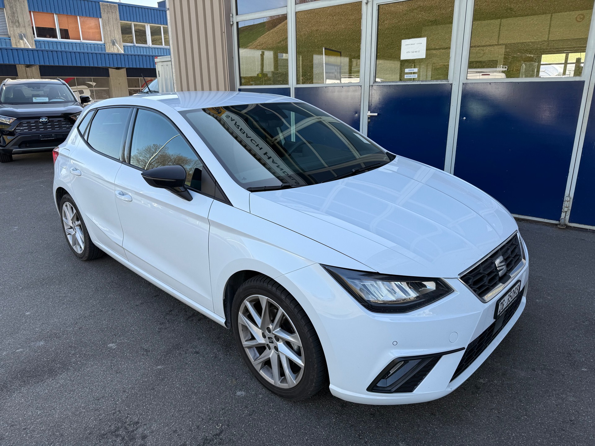 SEAT Ibiza 1.0 EcoTSI Hola FR DSG-image-1