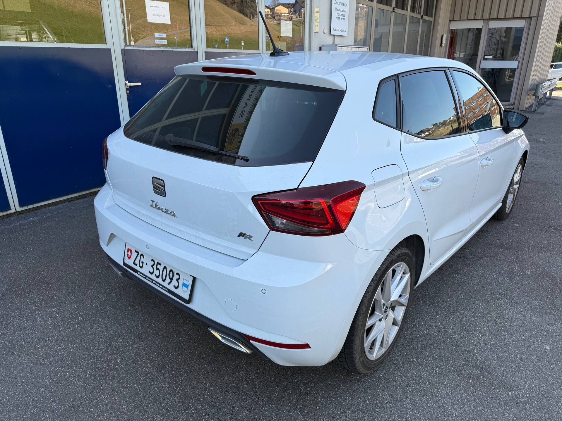 SEAT Ibiza 1.0 EcoTSI Hola FR DSG-image-4