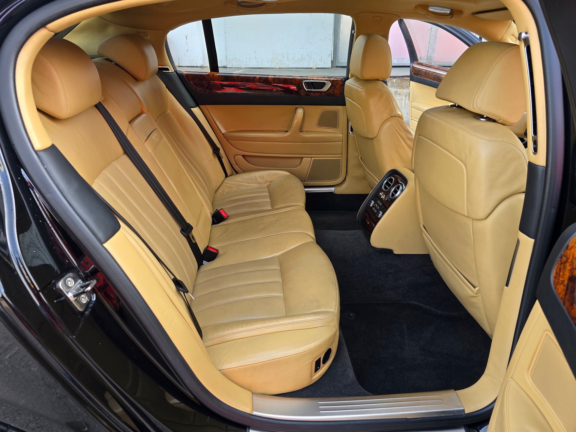 BENTLEY Continental Flying Spur 6.0-image-18