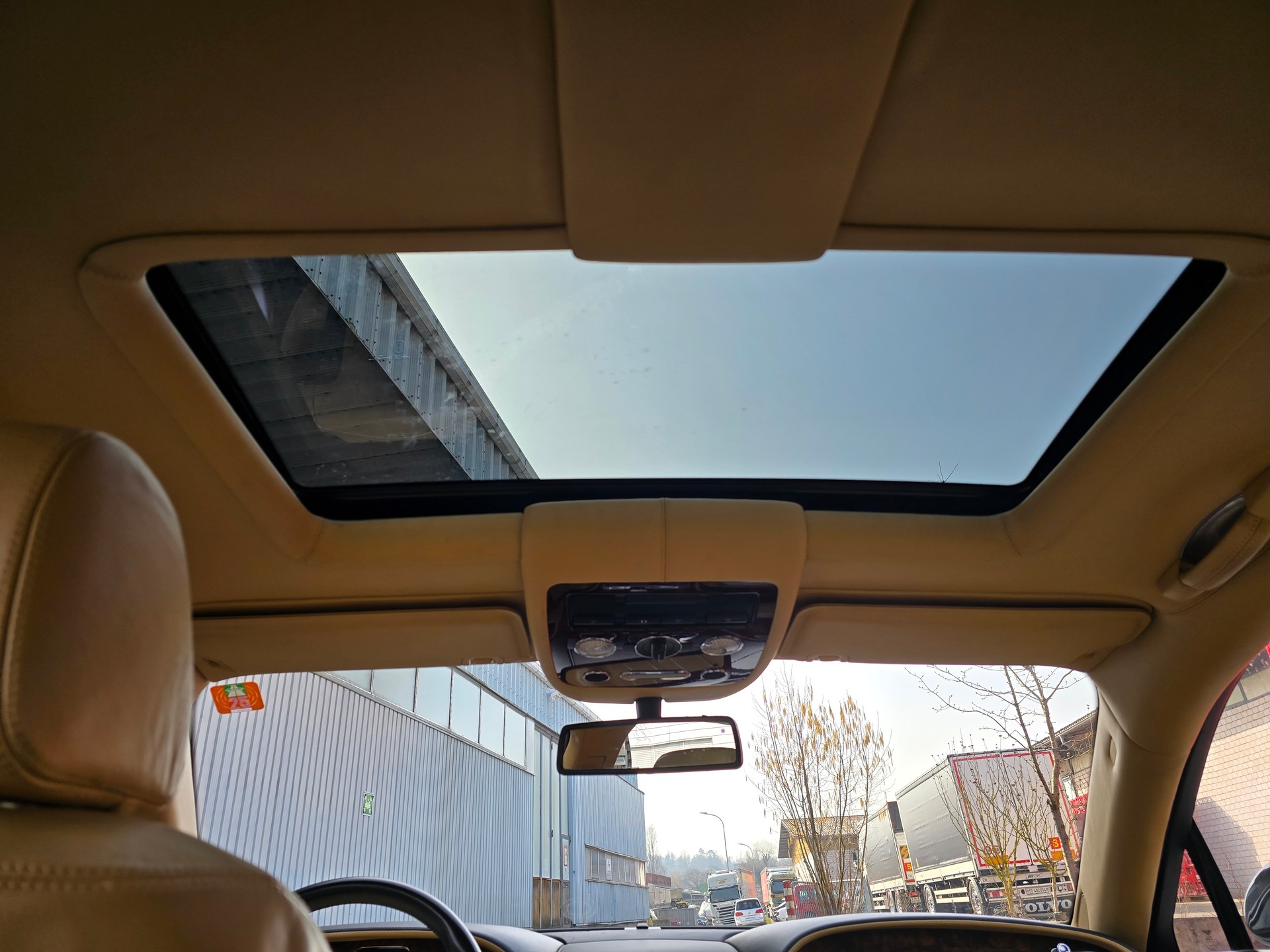 BENTLEY Continental Flying Spur 6.0-image-16