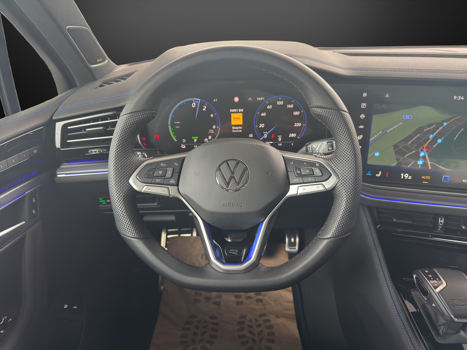 VW Touareg 3.0 TSI eHybrid R Final Edition Tiptronic-image-10