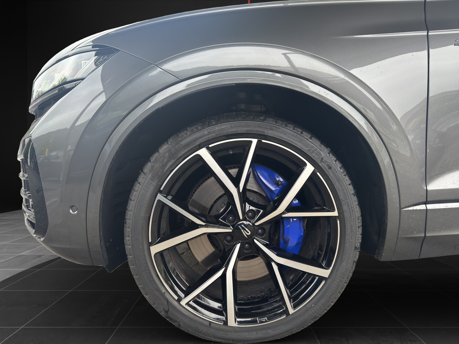 VW Touareg 3.0 TSI eHybrid R Final Edition Tiptronic-image-13