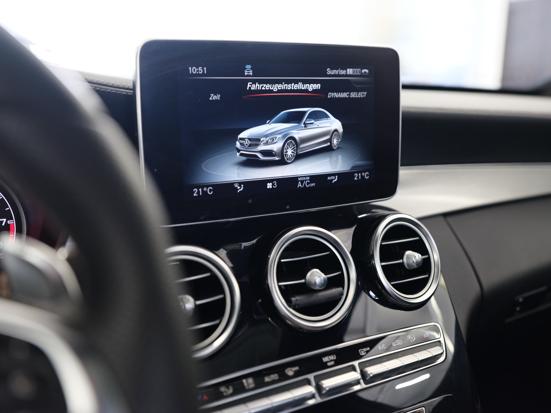 MERCEDES-BENZ C 63 AMG Speedshift *AMG Abgasanlage* *Panorama* *Burmester Soundsystem*-image-19