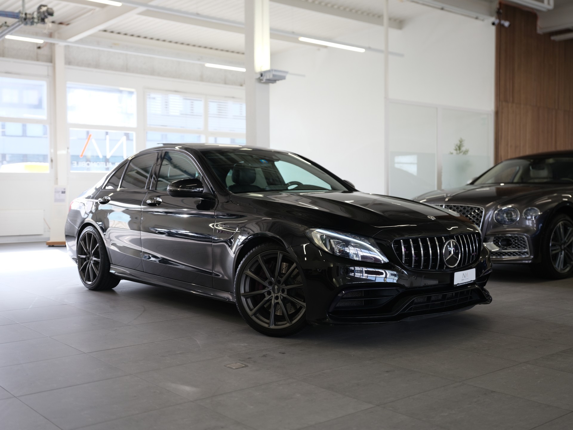 MERCEDES-BENZ C 63 AMG Speedshift *AMG Abgasanlage* *Panorama* *Burmester Soundsystem*-image-0