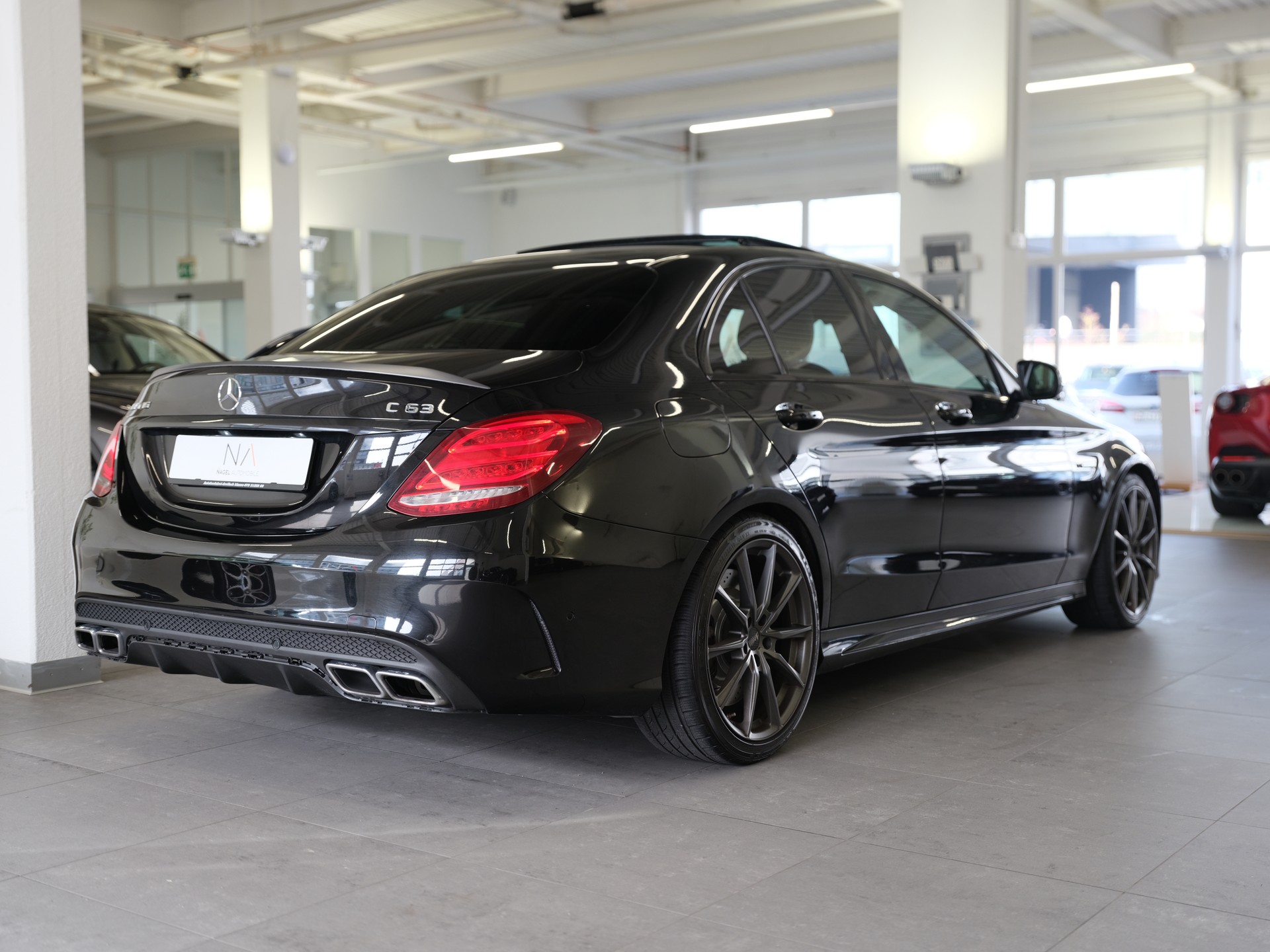MERCEDES-BENZ C 63 AMG Speedshift *AMG Abgasanlage* *Panorama* *Burmester Soundsystem*-image-5