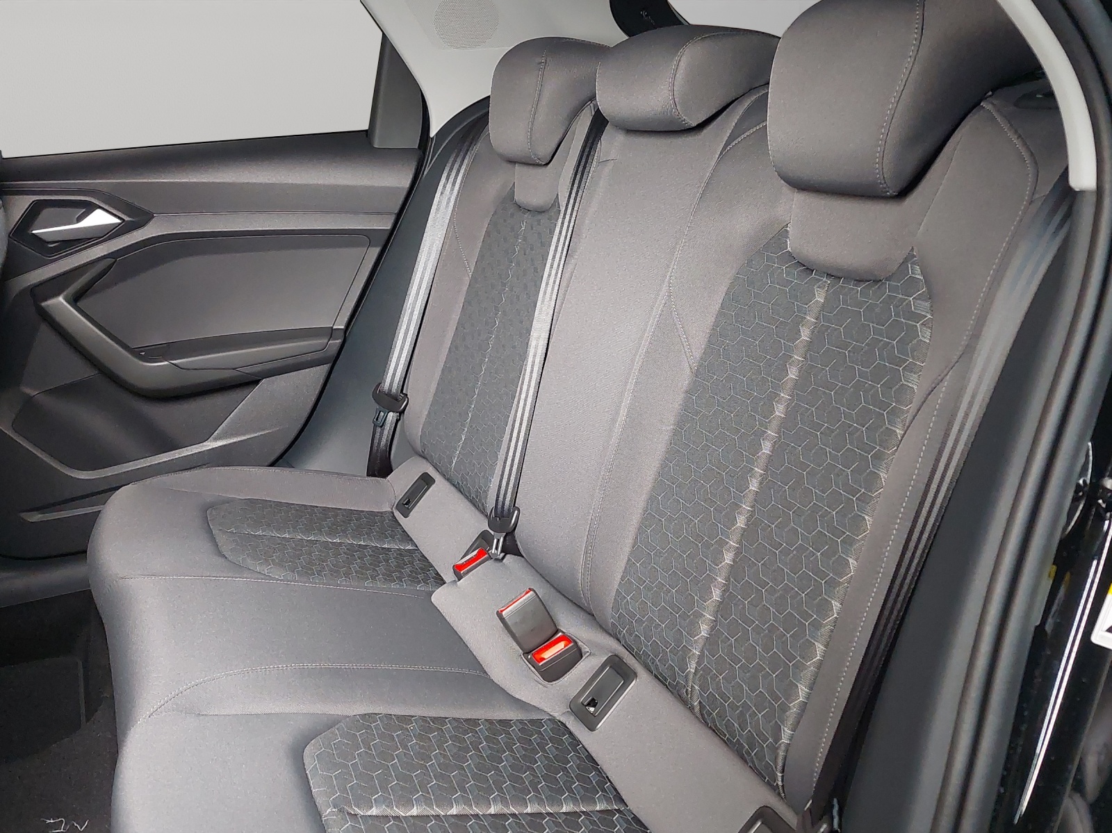 AUDI A1 Sportback 30 TFSI Attraction S-tronic-image-8