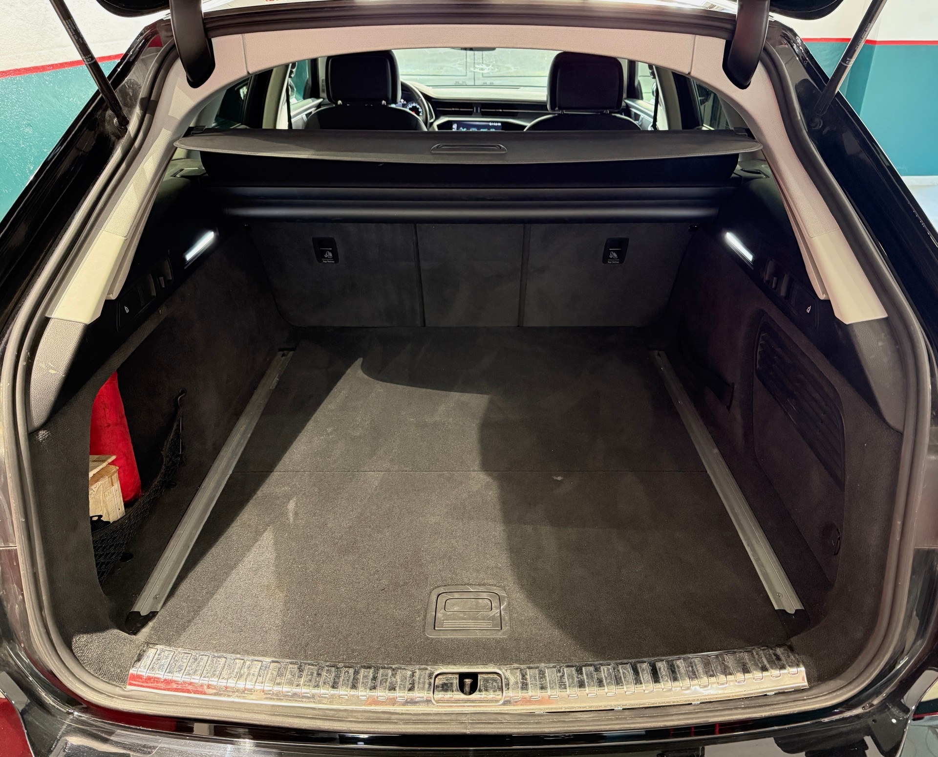 AUDI A6 Avant 45 TFSI quattro S-tronic-image-17