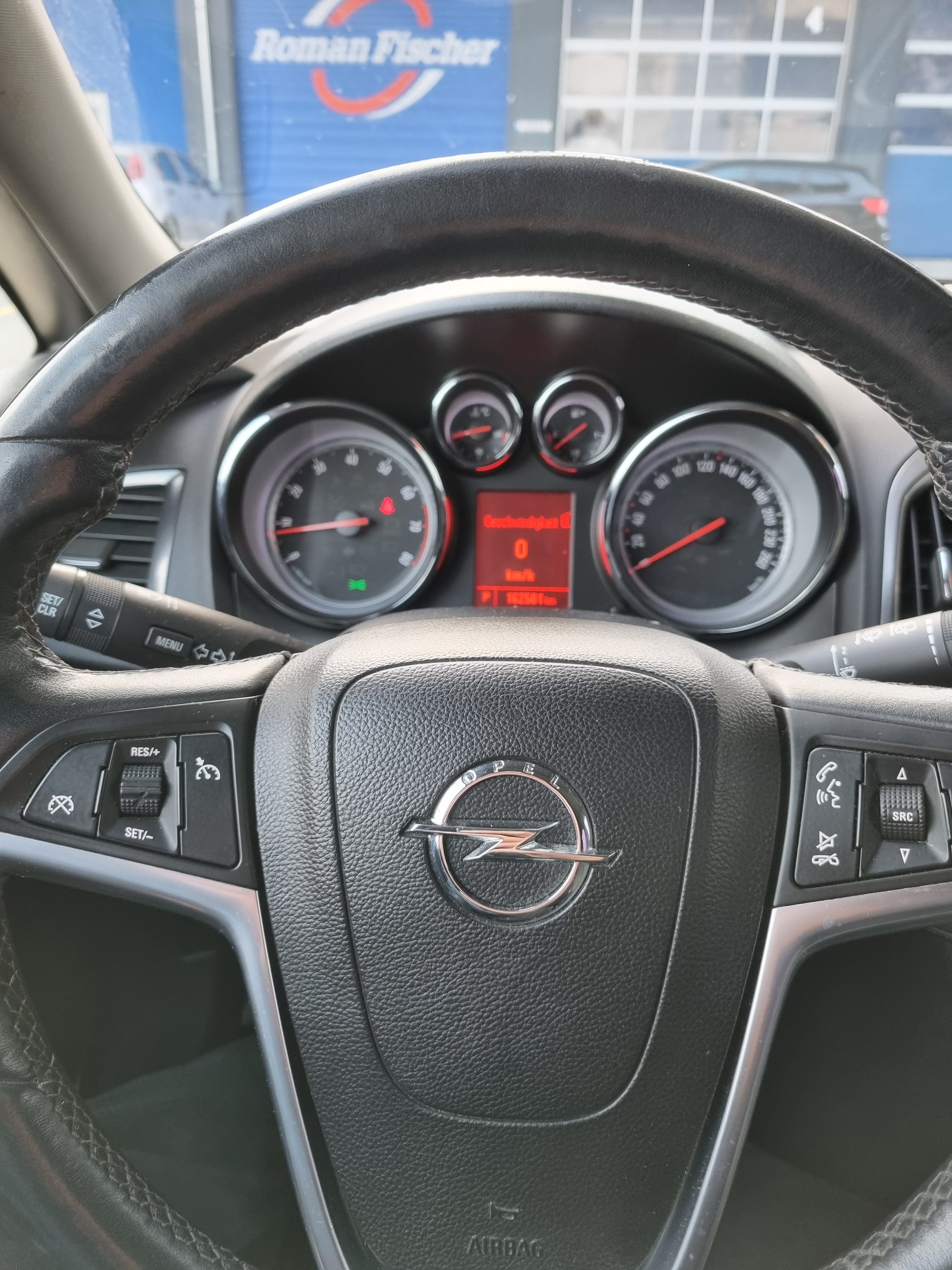 OPEL Astra SportsTourer 1.4i 16V Turbo Automatic-image-8
