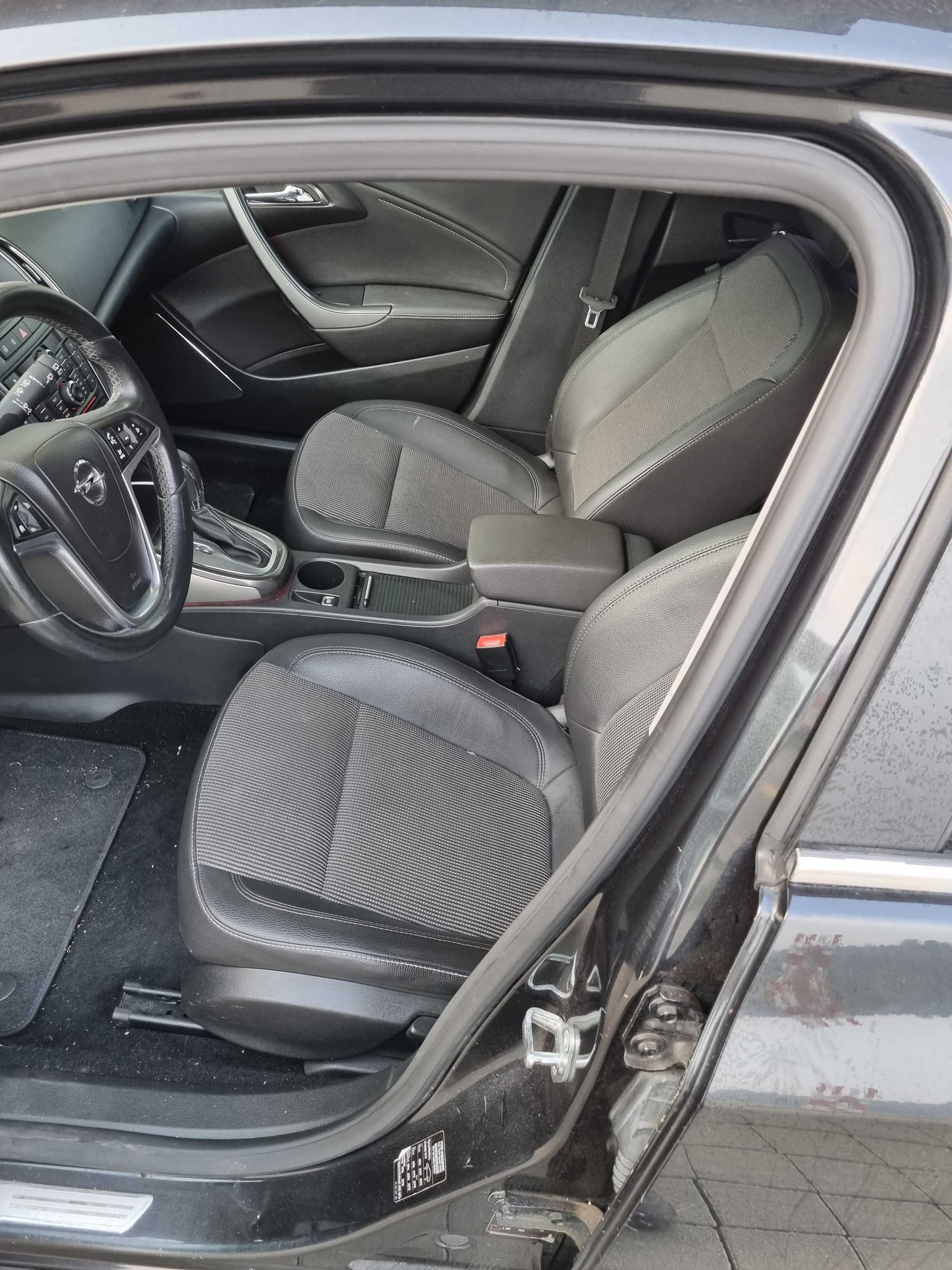 OPEL Astra SportsTourer 1.4i 16V Turbo Automatic-image-6