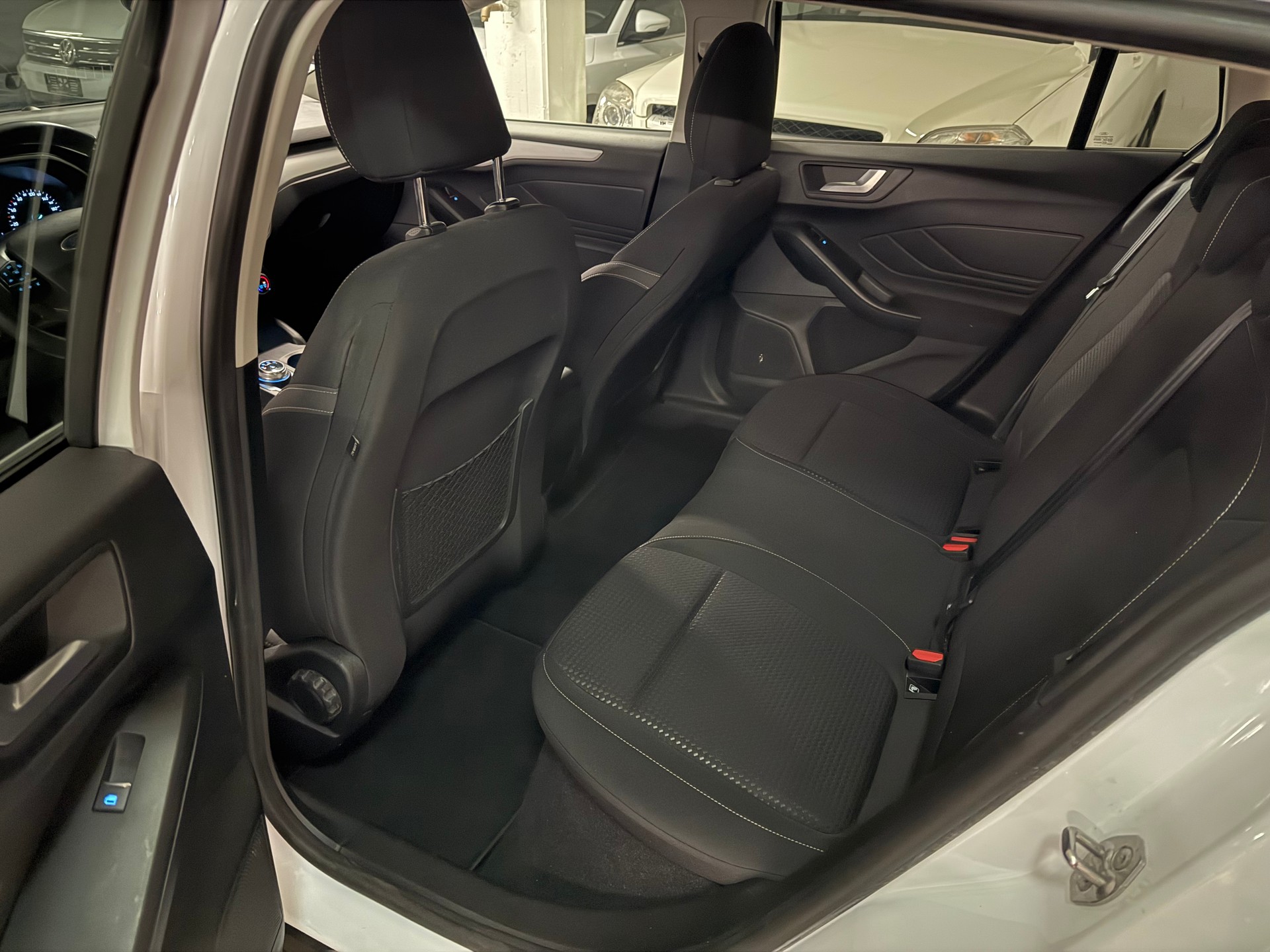 FORD Focus 1.5 TDCi Cool Connect Automatic RF Kamera-image-10