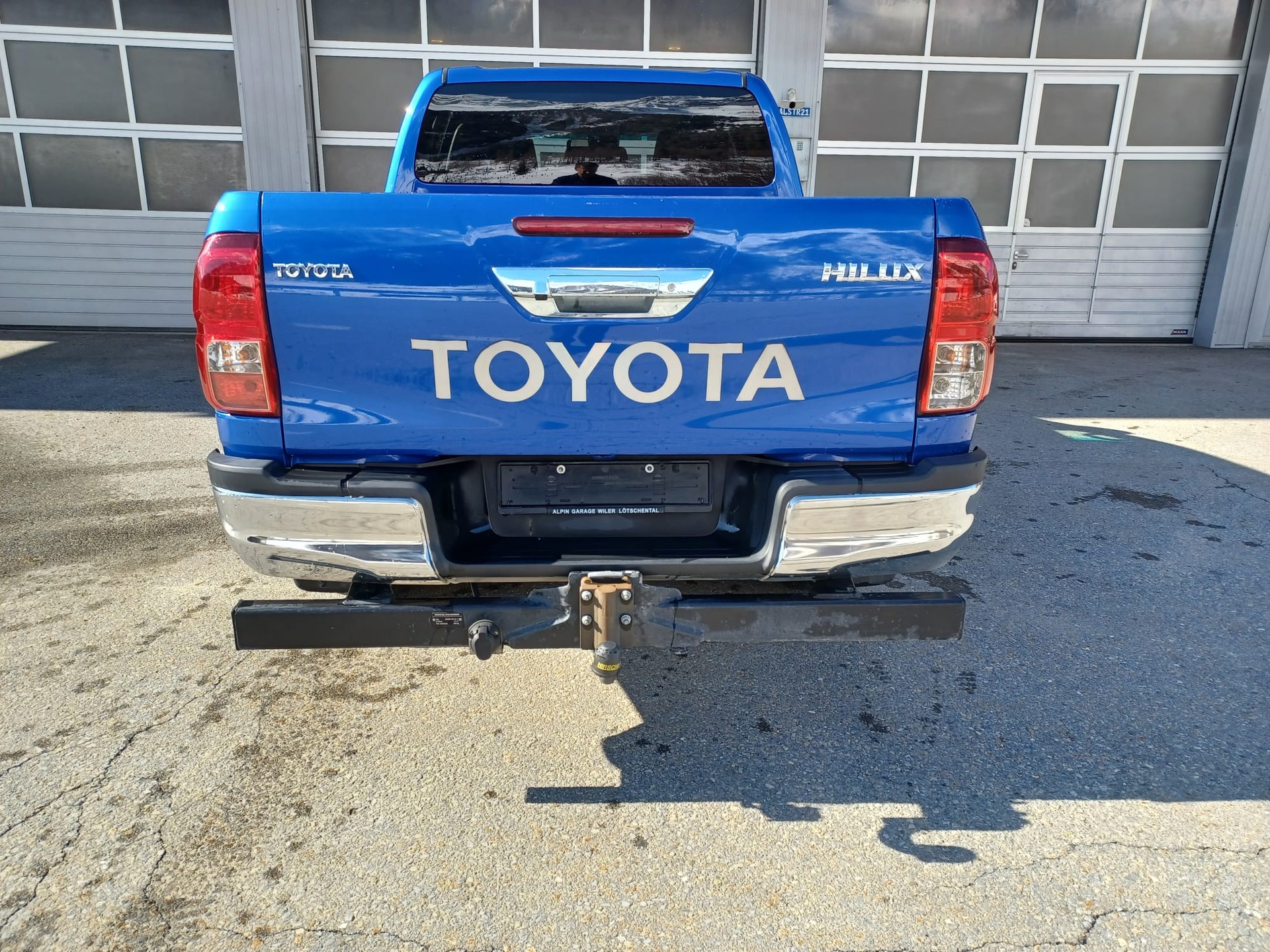 TOYOTA Hilux 2.4-4D Sol Premium Double Cab 4x4 A-image-4