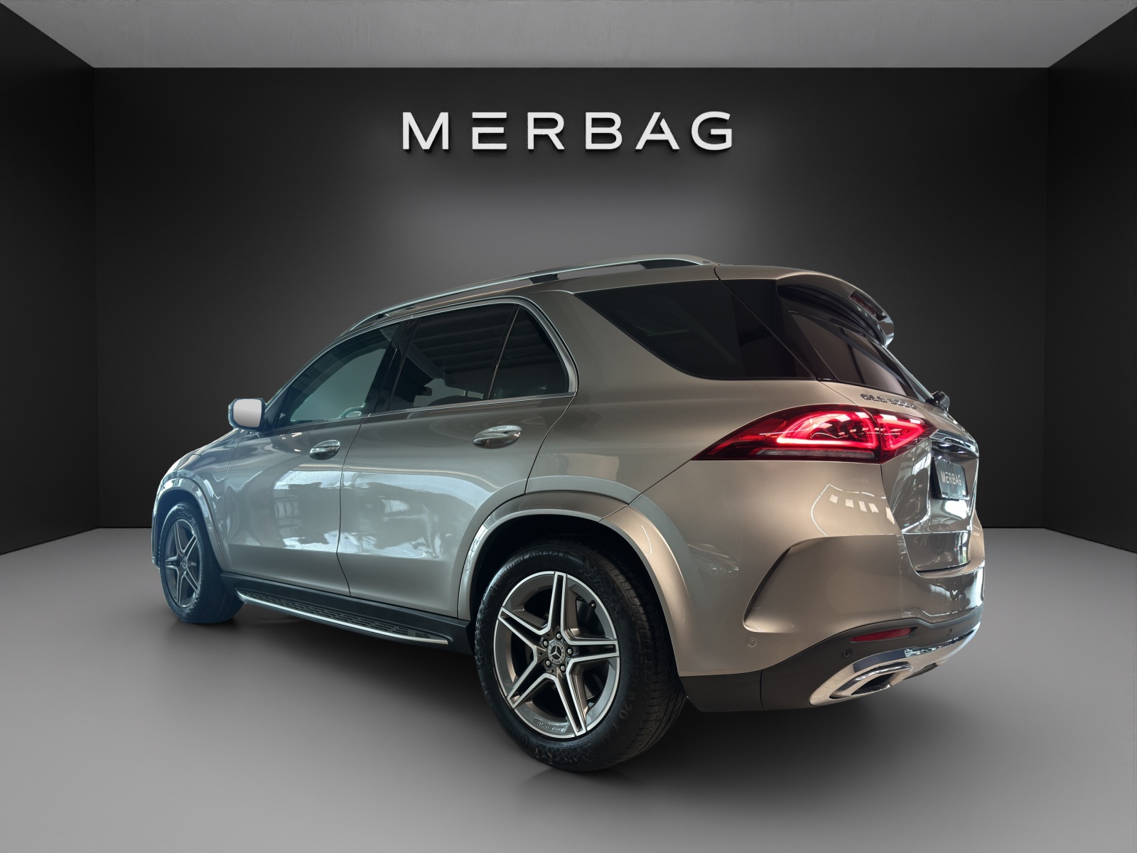 MERCEDES-BENZ GLE 300 d AMG Line 4Matic-image-3