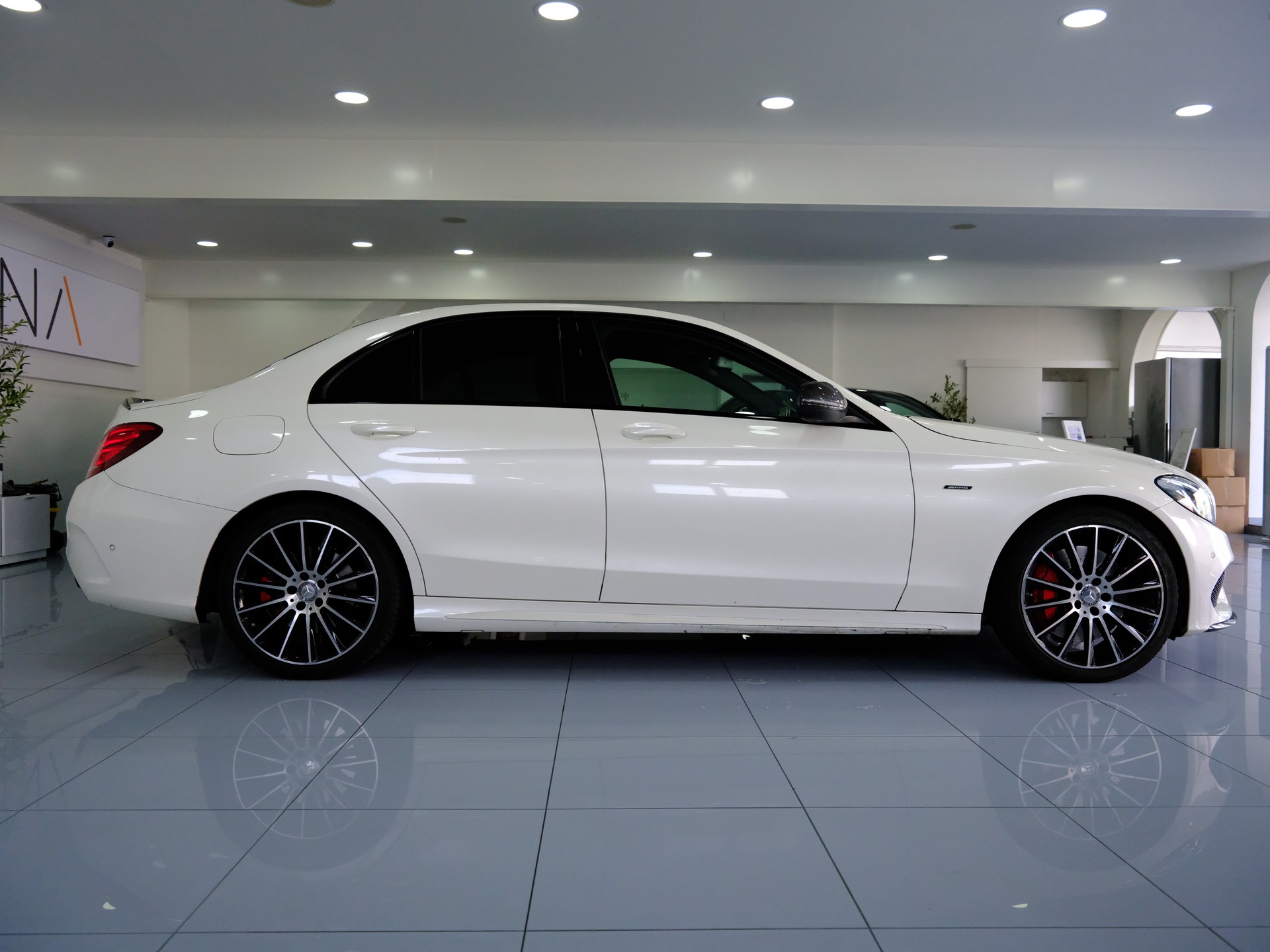 MERCEDES-BENZ C 450 AMG 4Matic 7G-Tronic-image-7