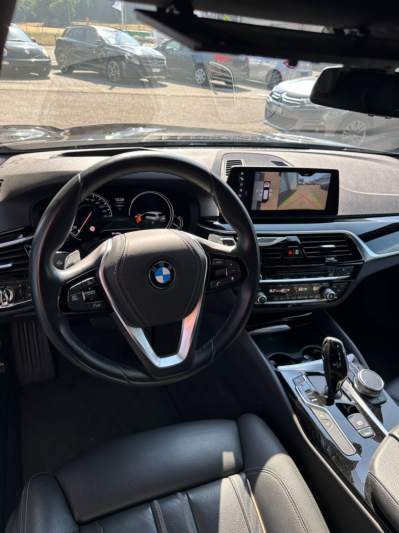 BMW 530d xDrive Touring Sport Line Steptronic-image-8