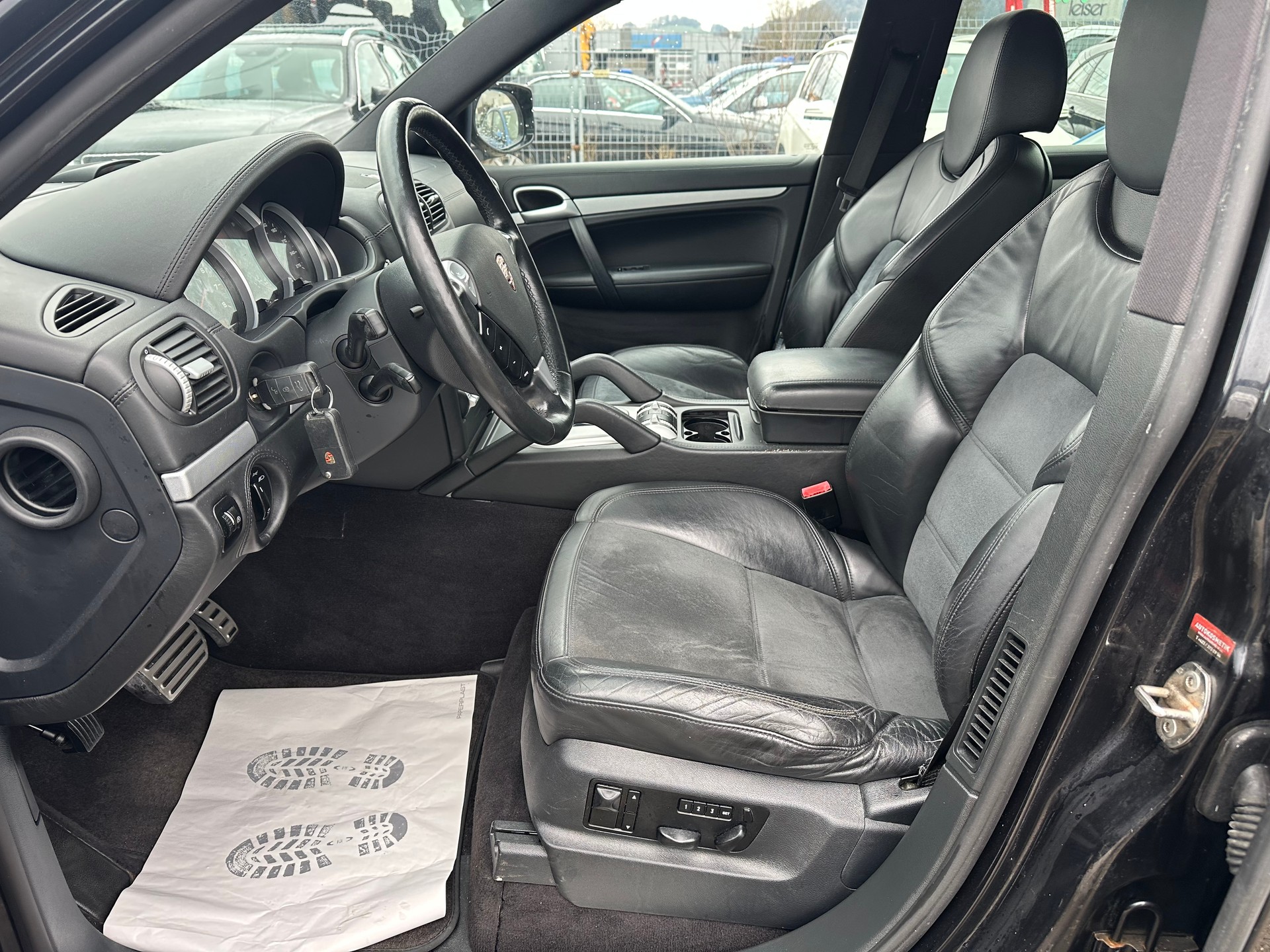 PORSCHE Cayenne S-image-6